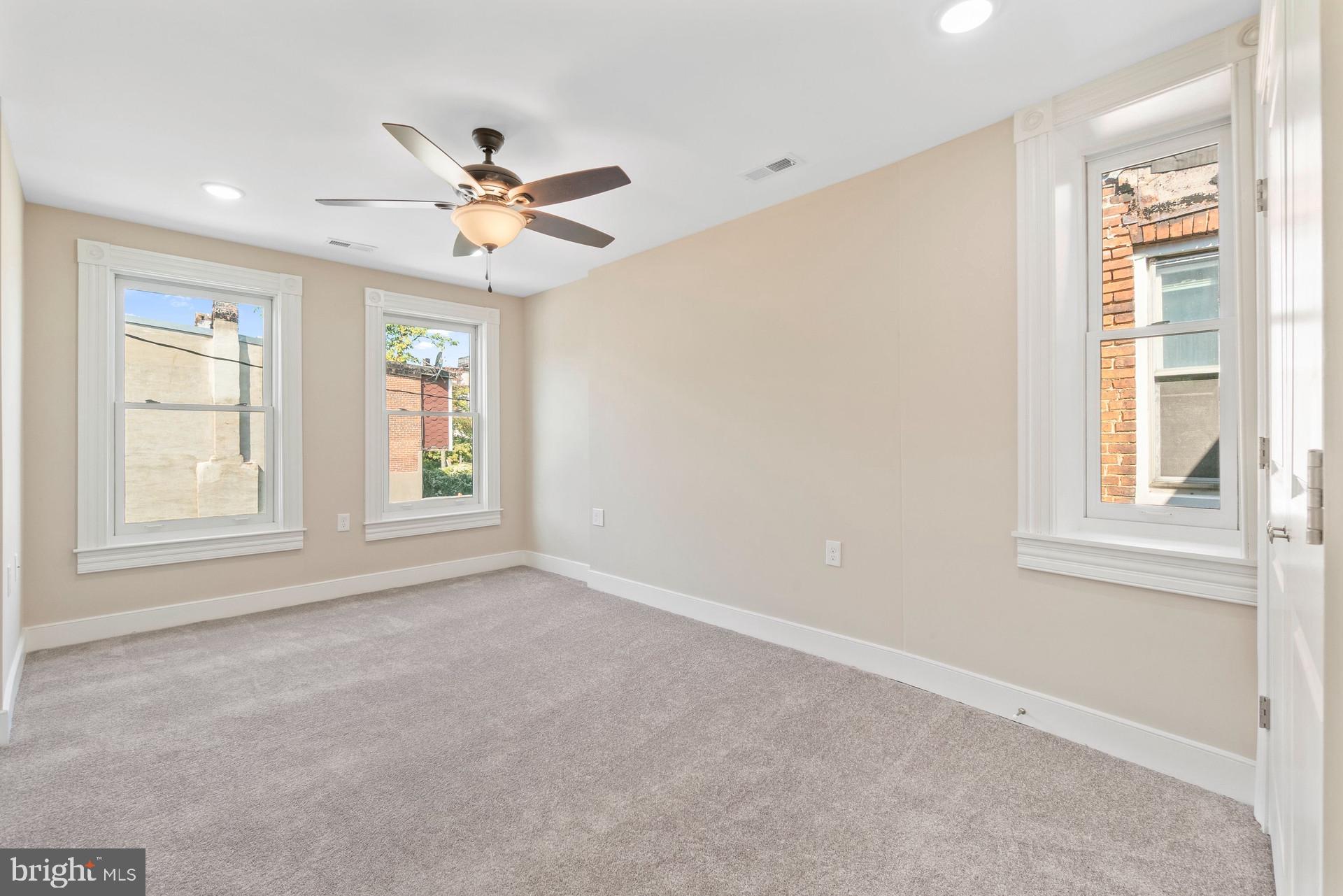 OLIVER - Residential