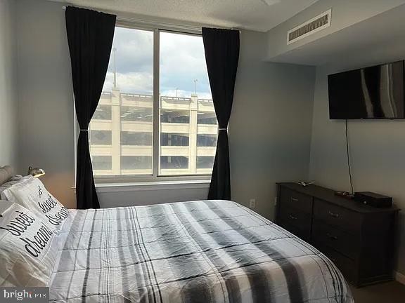 CRESCENT - Residential Lease