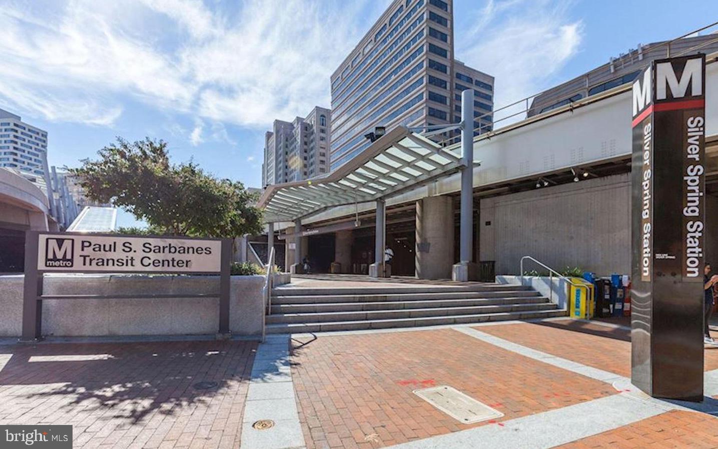 CRESCENT - Residential Lease