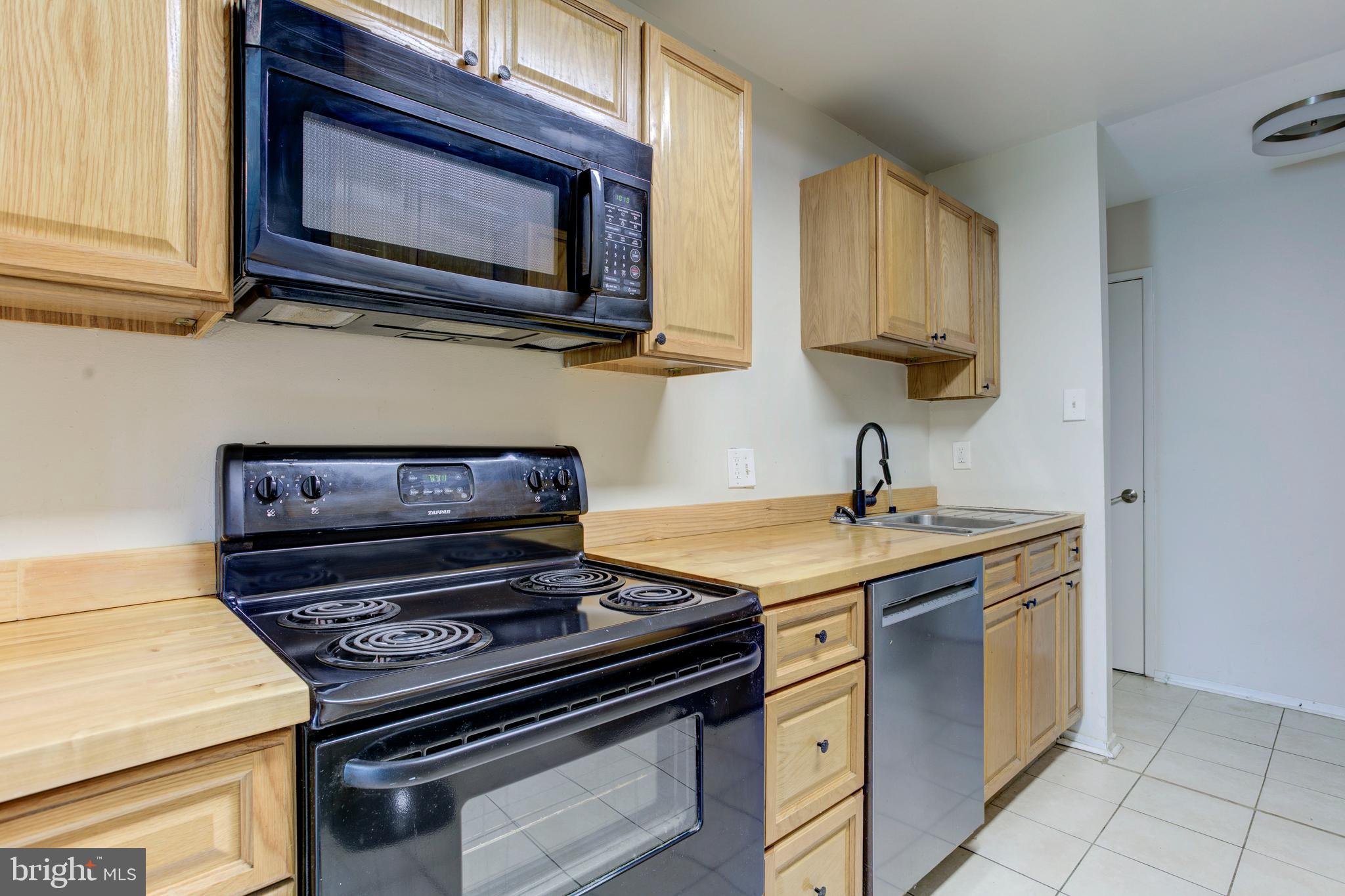 JEFFERSON MEWS - Residential