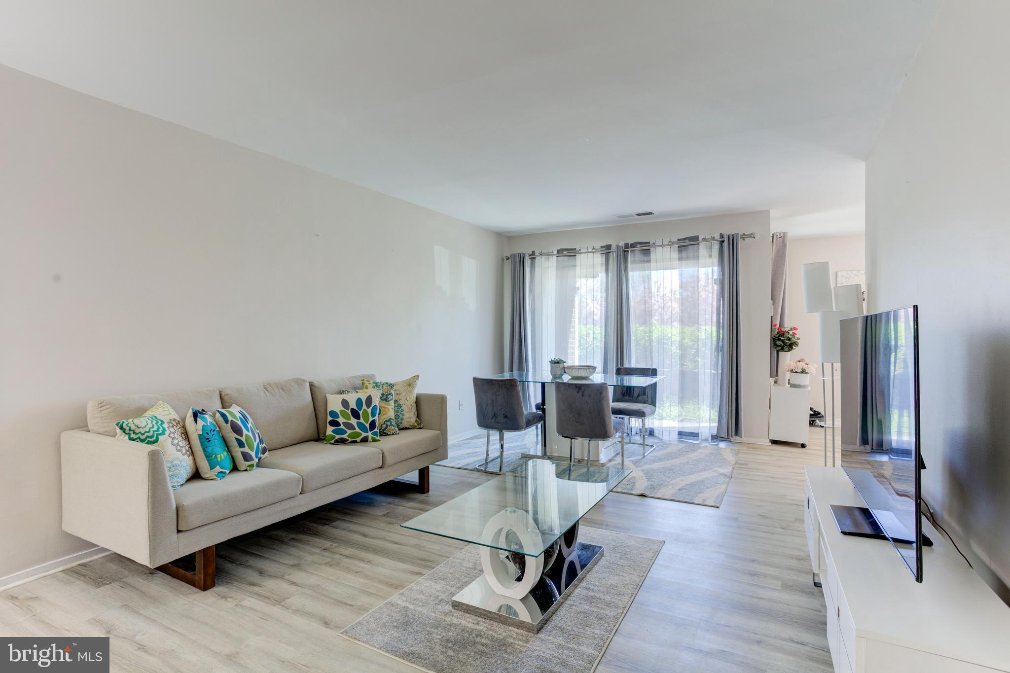 JEFFERSON MEWS - Residential