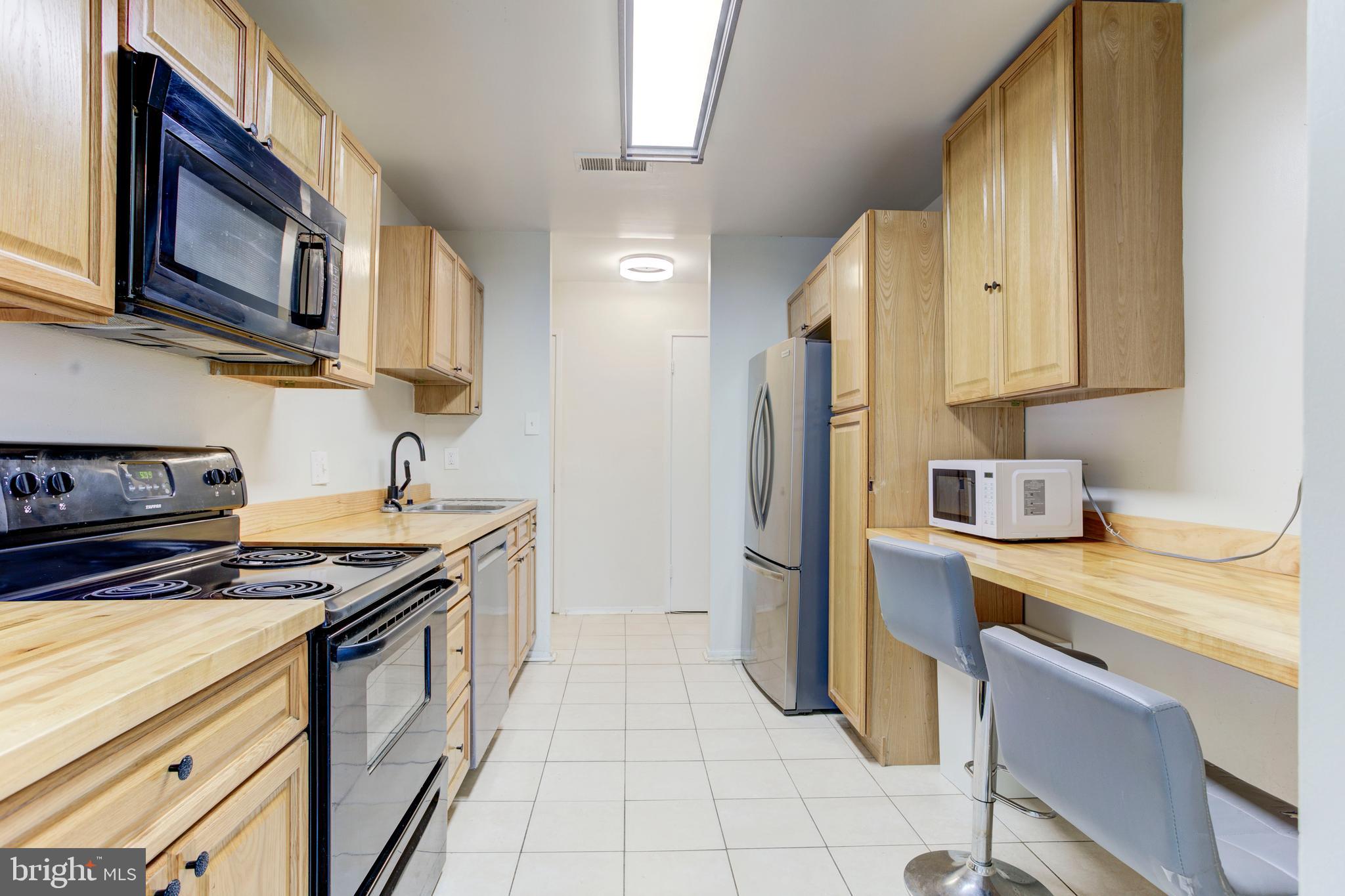 JEFFERSON MEWS - Residential