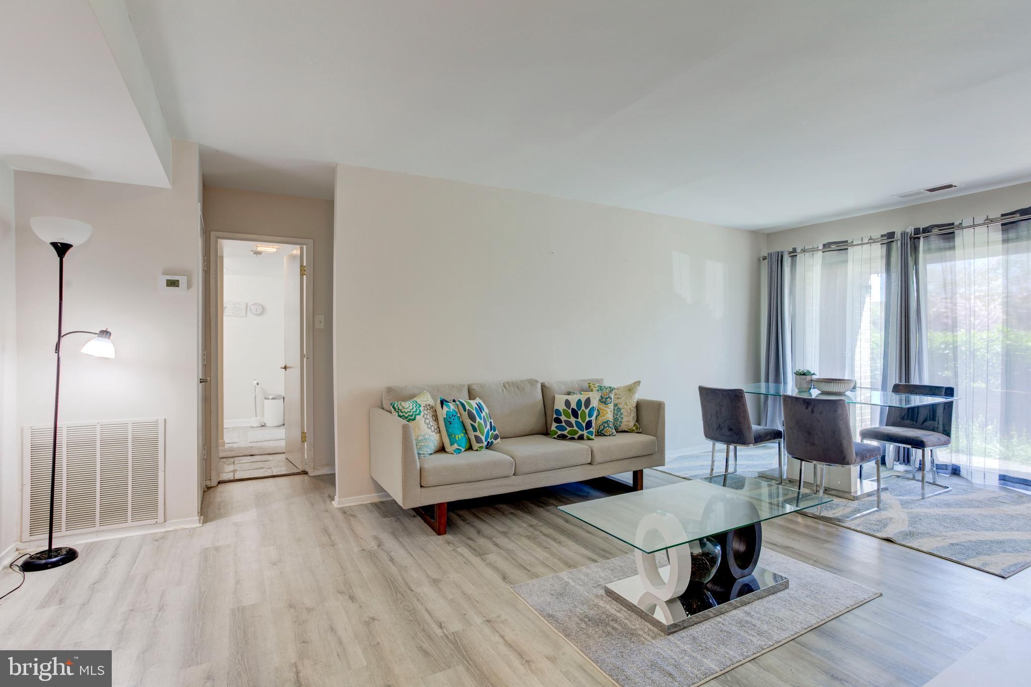 JEFFERSON MEWS - Residential