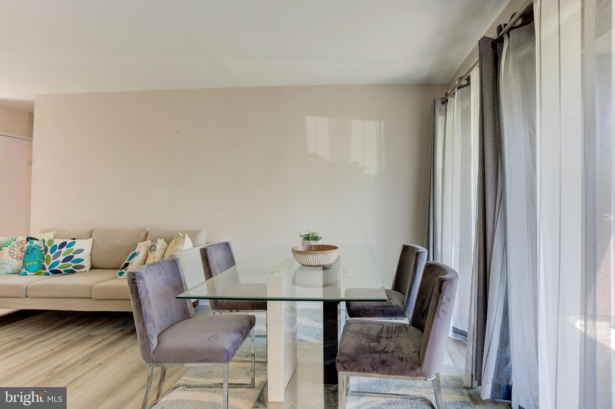 JEFFERSON MEWS - Residential