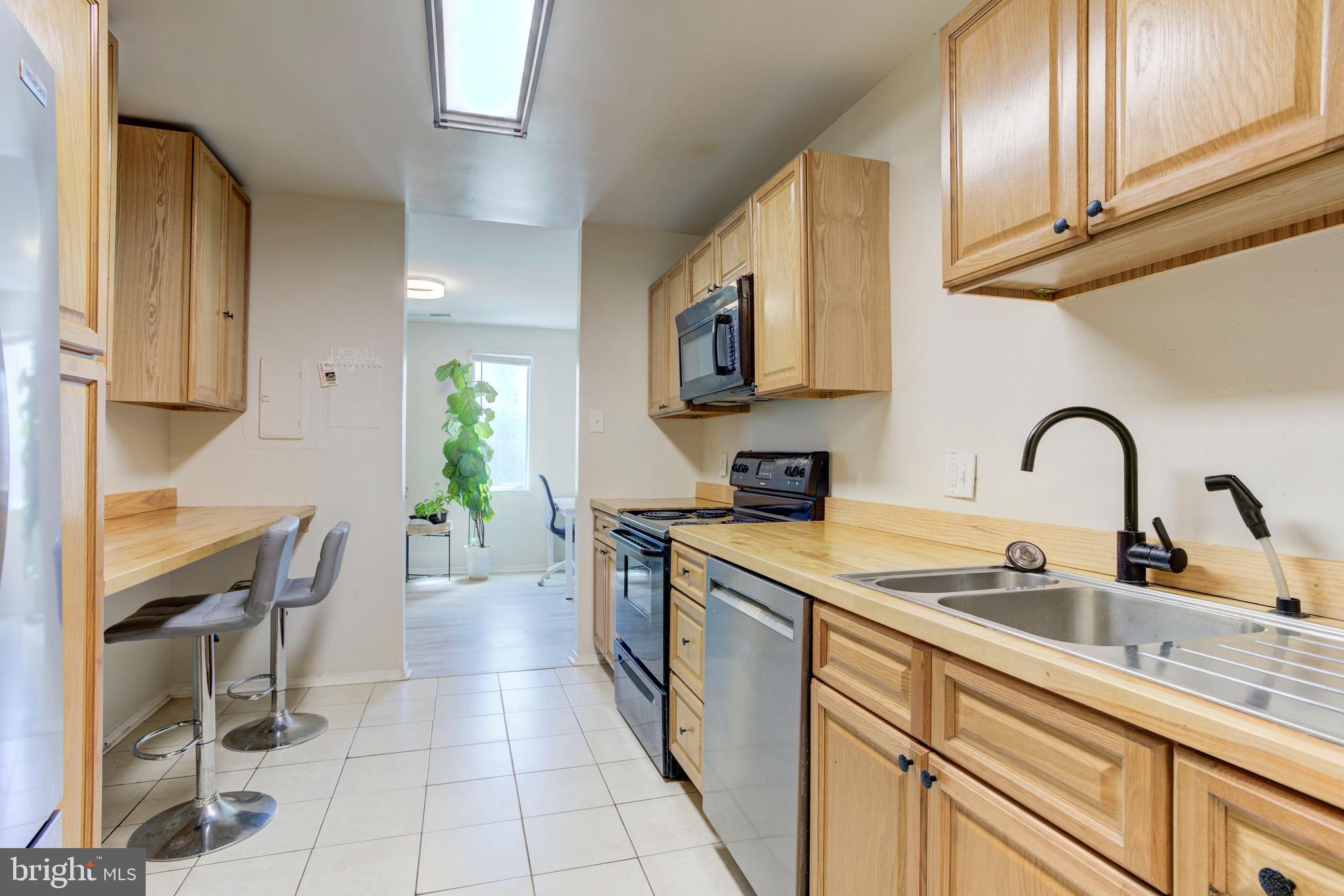 JEFFERSON MEWS - Residential