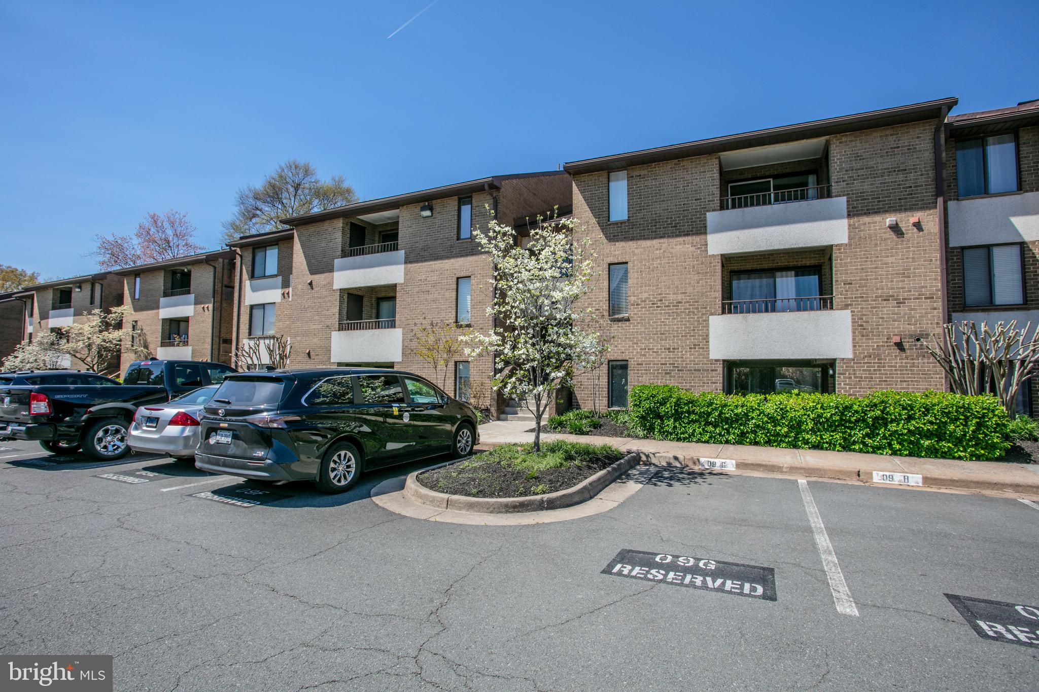 JEFFERSON MEWS - Residential