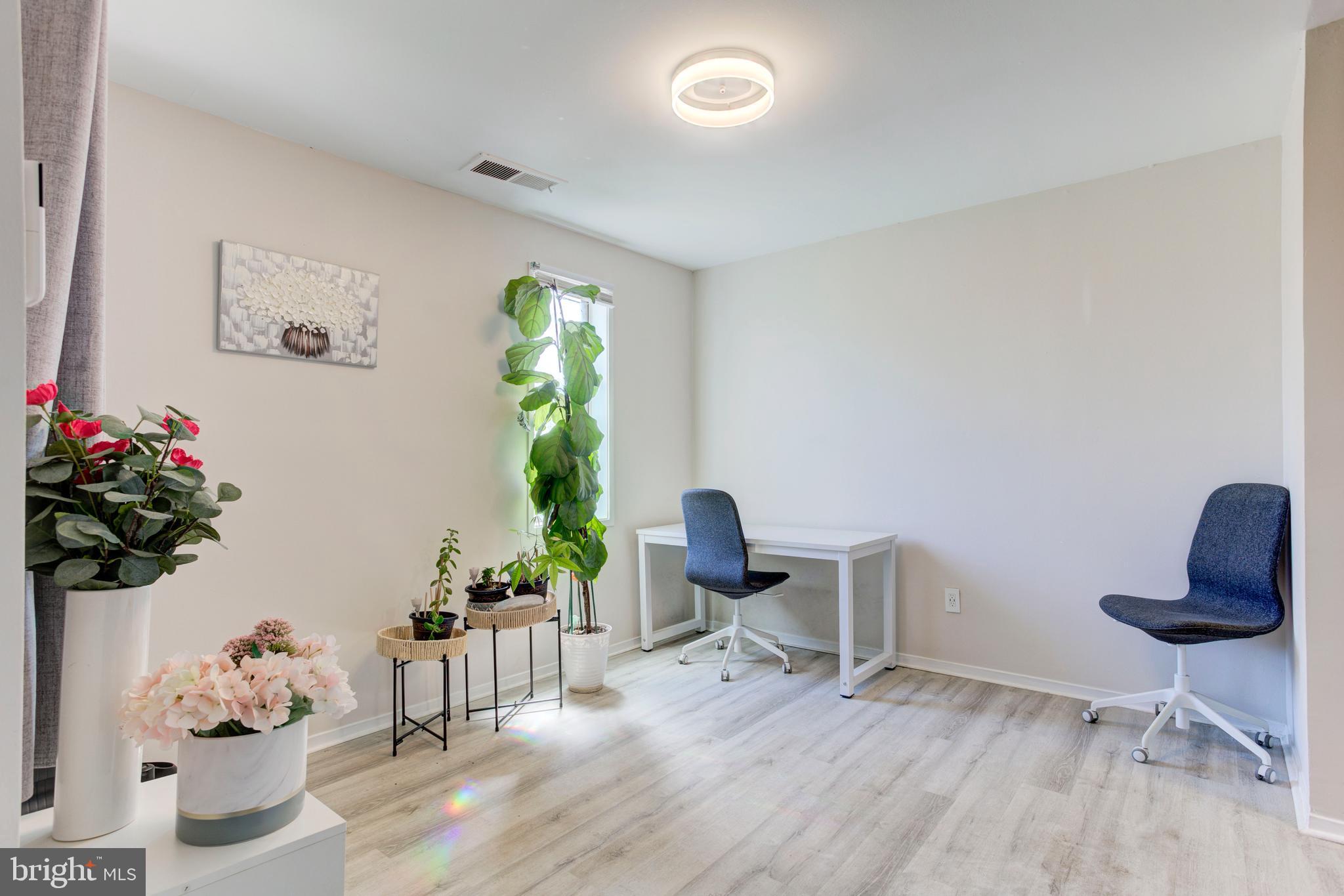 JEFFERSON MEWS - Residential