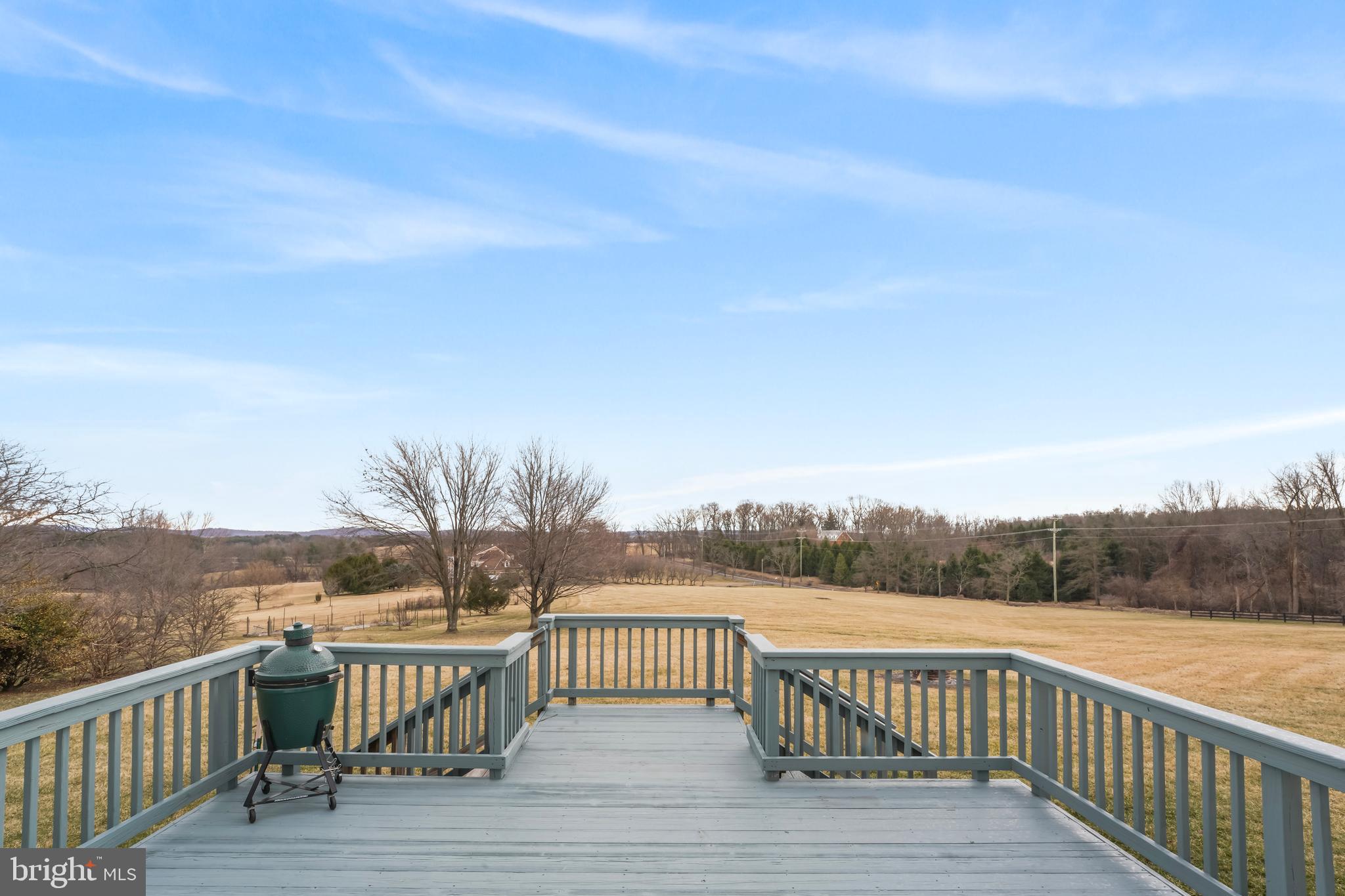 WATERFORD MEADOWS - Residential