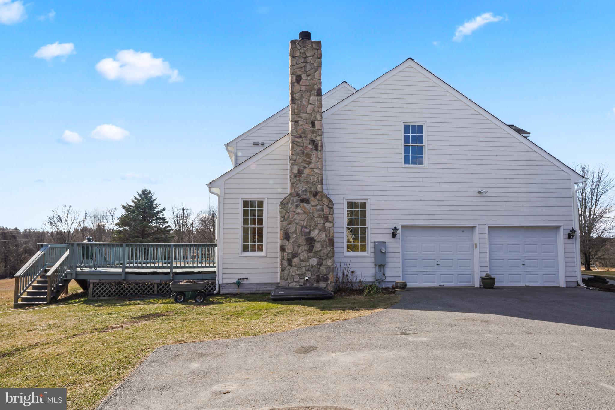 WATERFORD MEADOWS - Residential