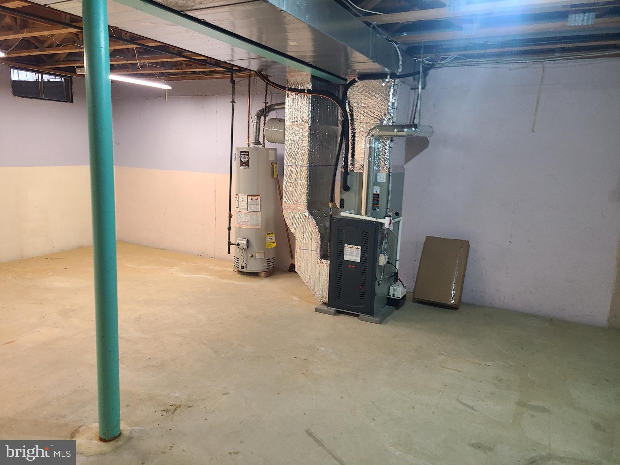 MONTGOMERY GREENE - Residential Lease