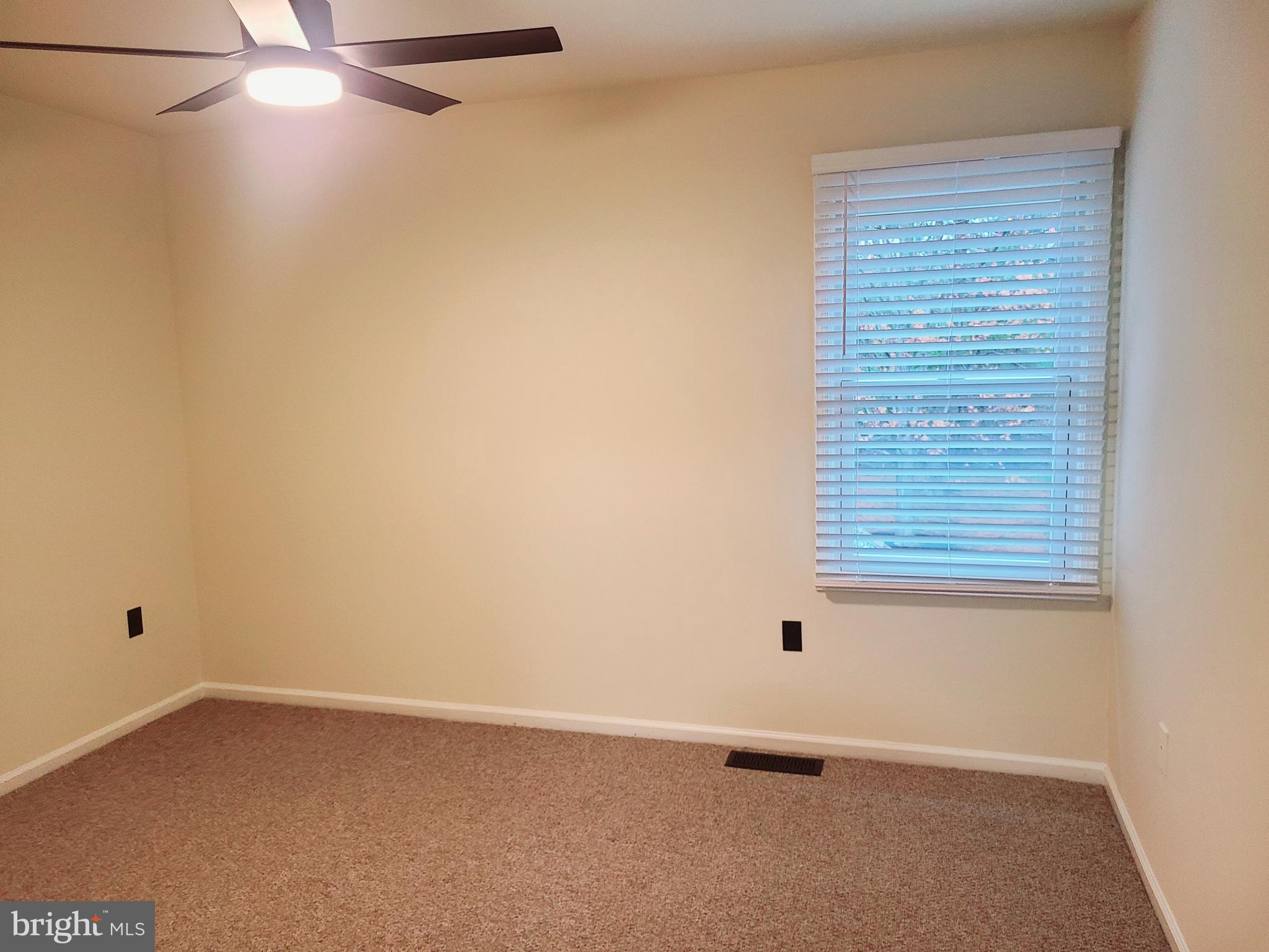 MONTGOMERY GREENE - Residential Lease