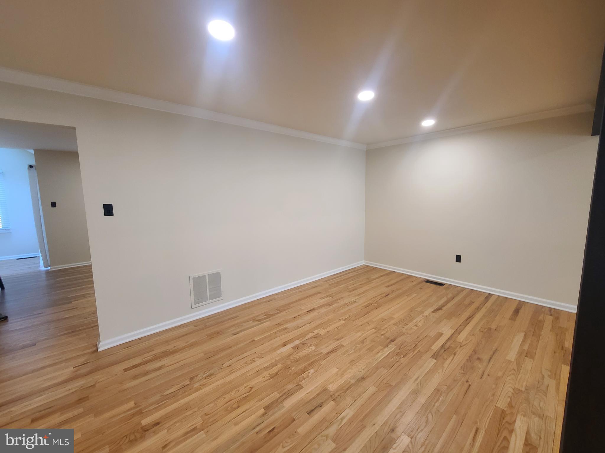 MONTGOMERY GREENE - Residential Lease