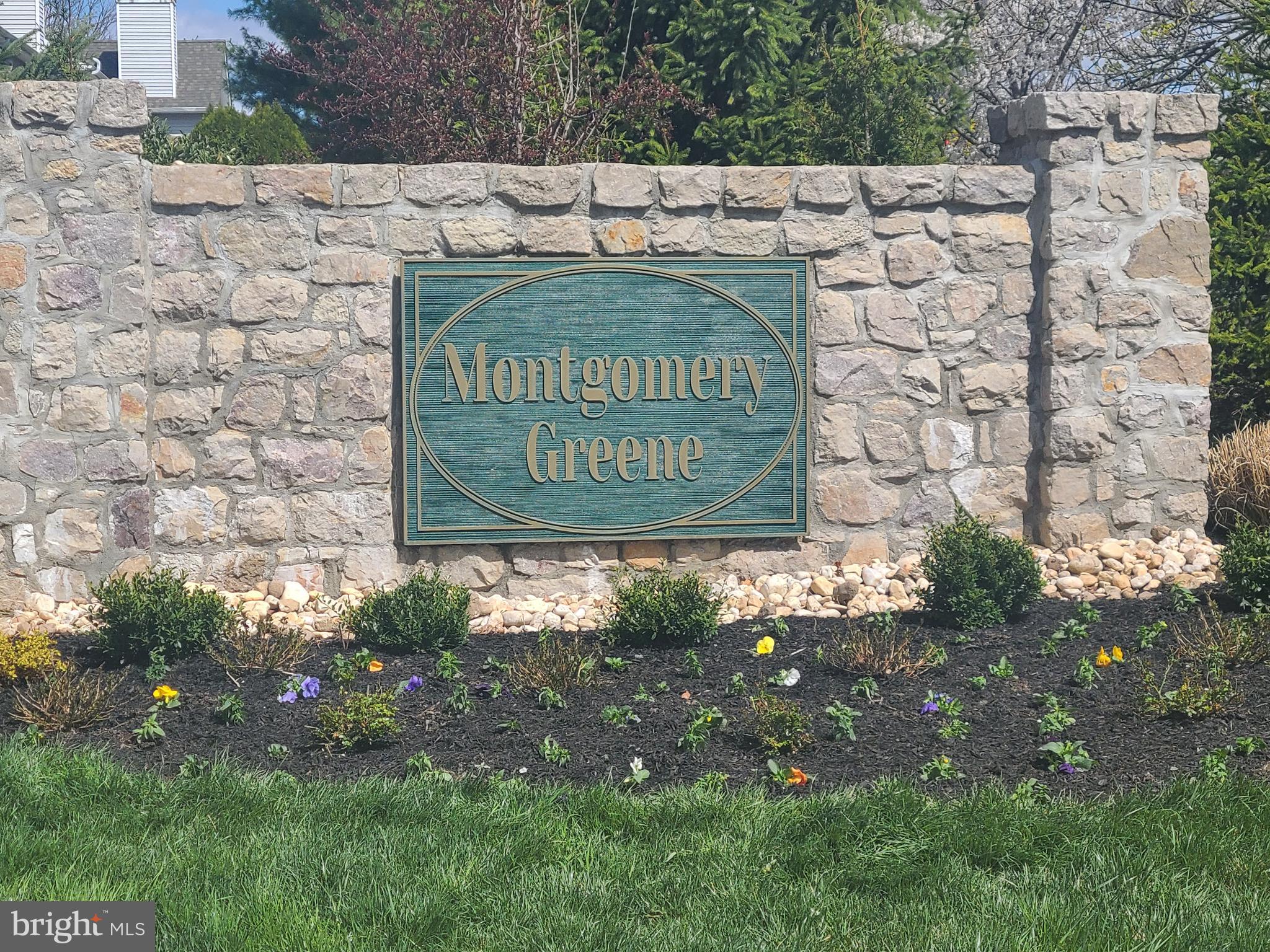 MONTGOMERY GREENE - Residential Lease