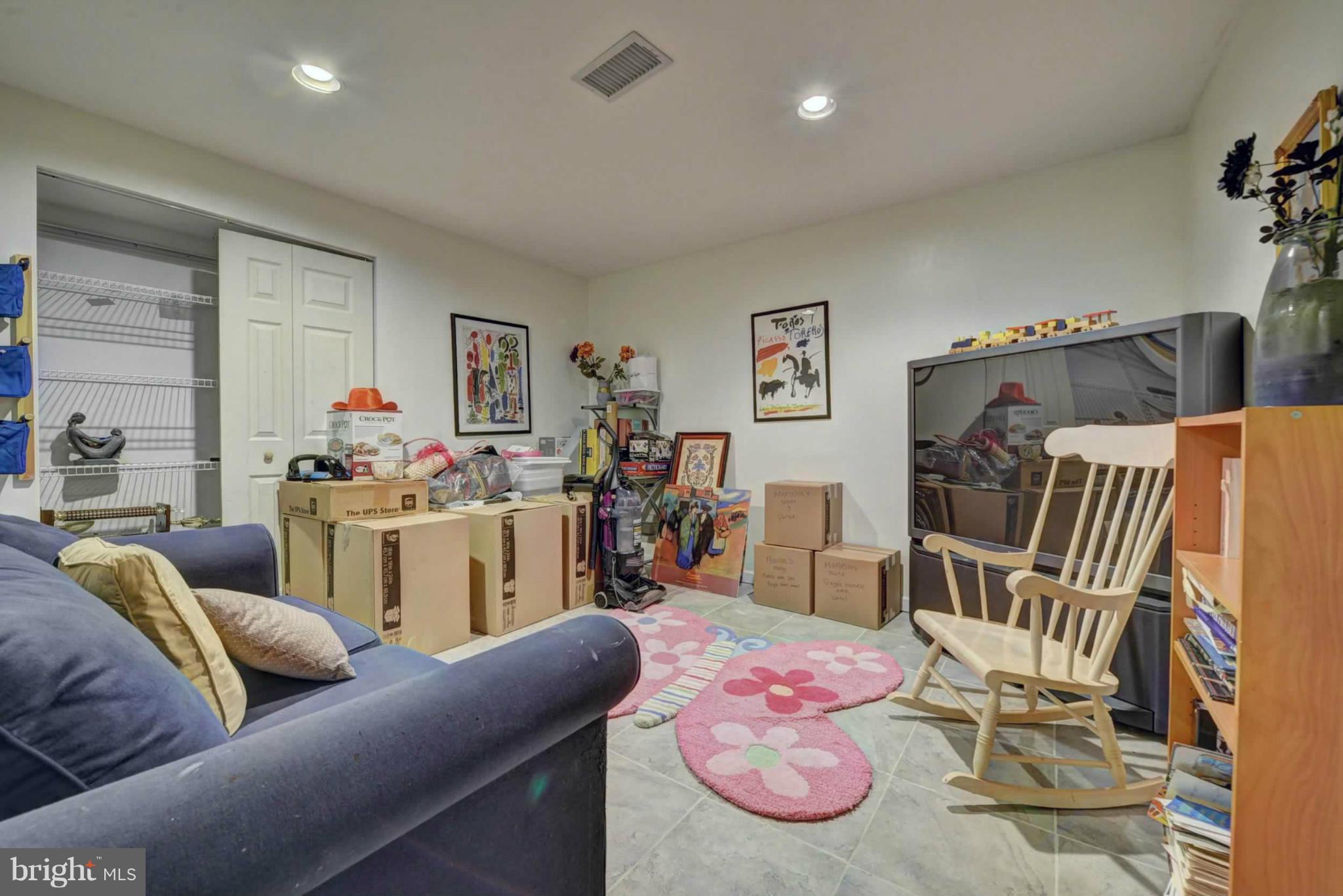 KINGSTOWNE - Residential