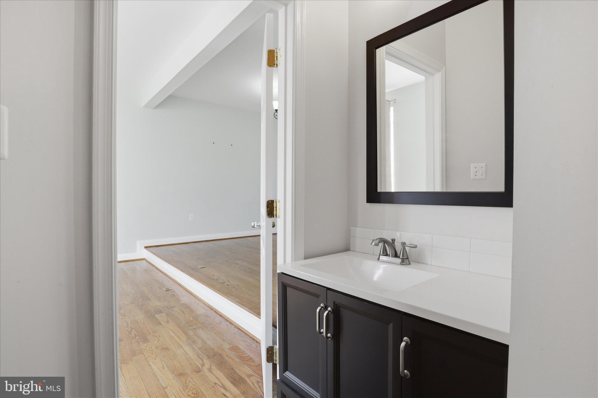 POTOMAC CROSSING - Residential