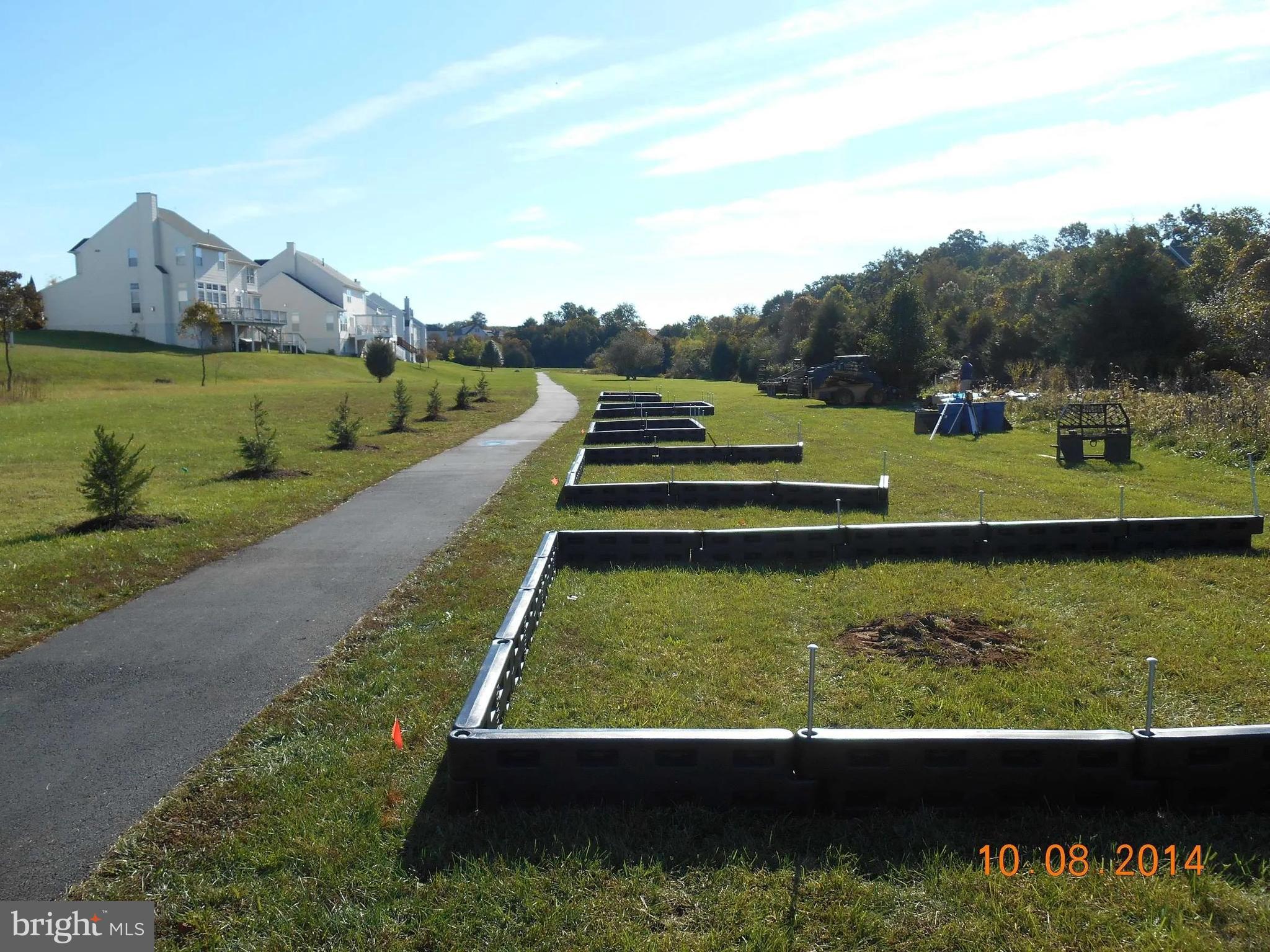 POTOMAC CROSSING - Residential