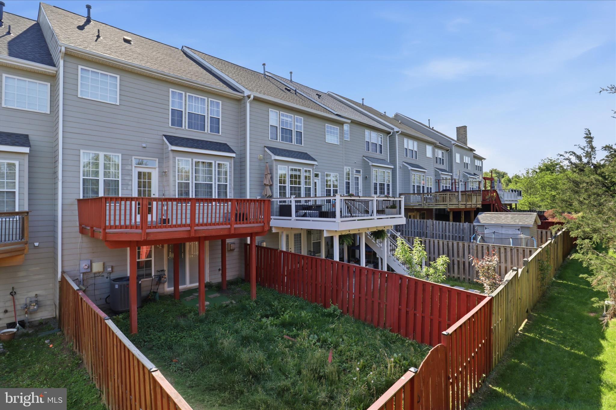 POTOMAC CROSSING - Residential
