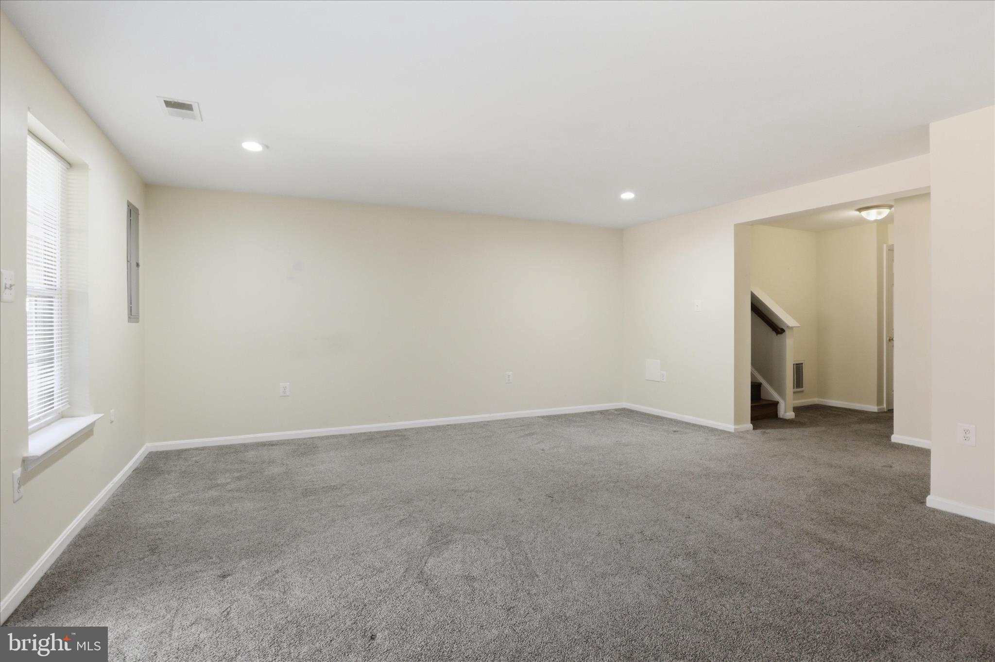 POTOMAC CROSSING - Residential