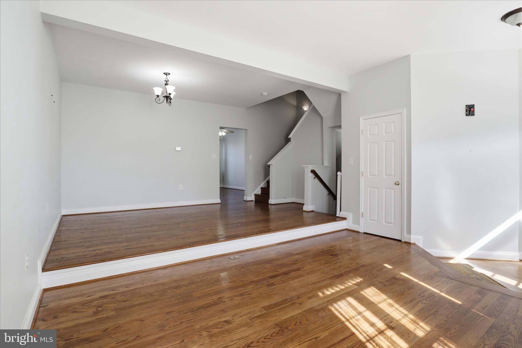 POTOMAC CROSSING - Residential