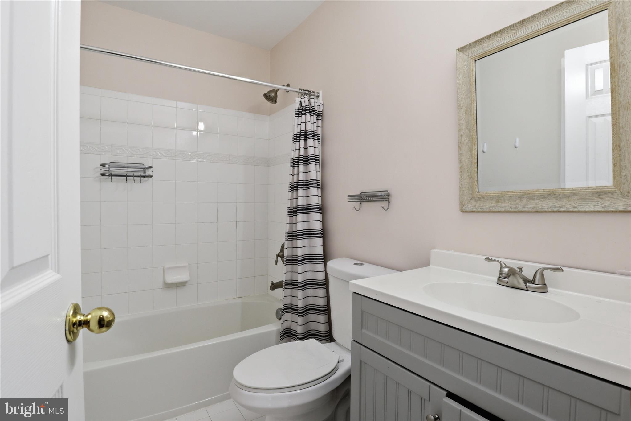 POTOMAC CROSSING - Residential