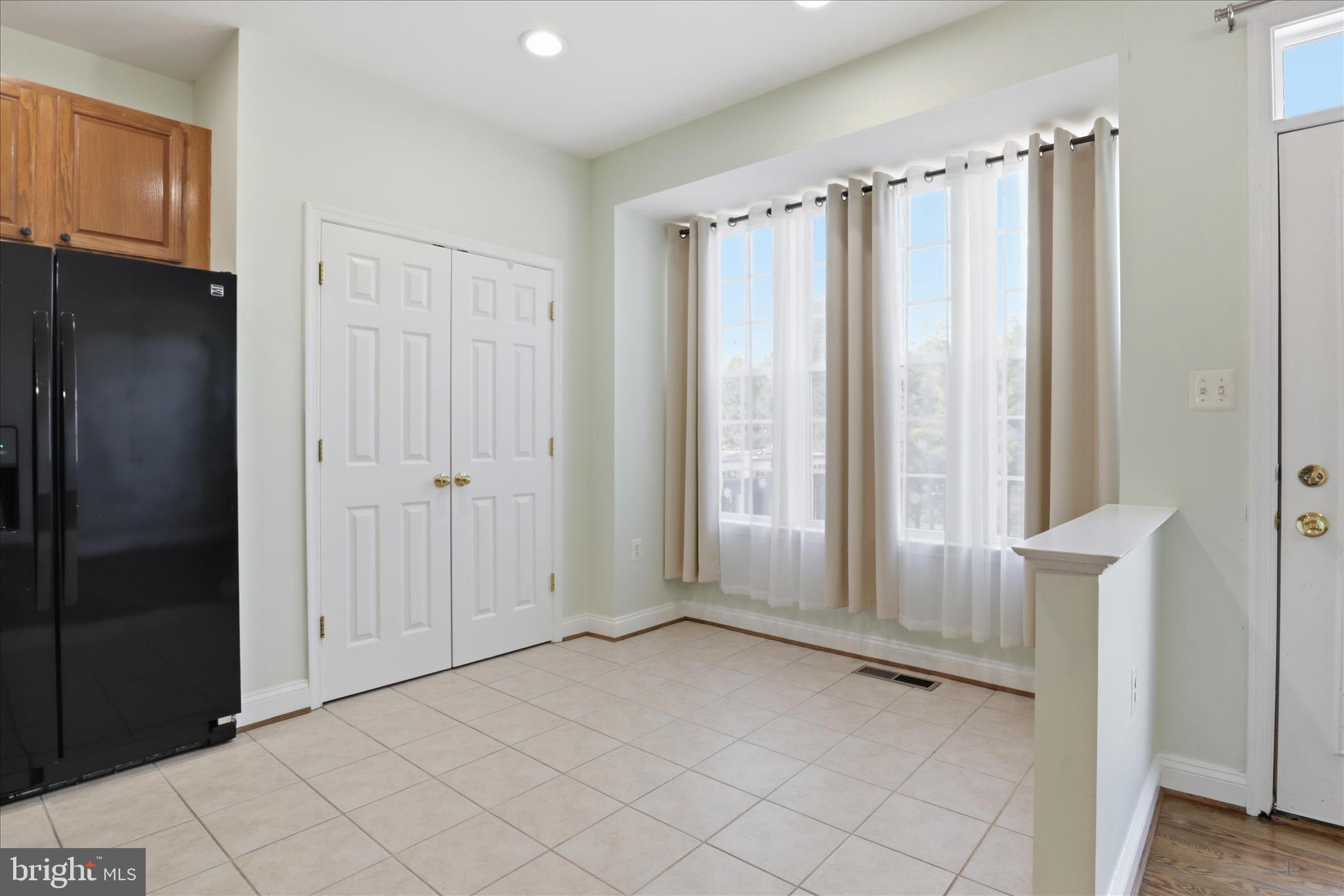 POTOMAC CROSSING - Residential