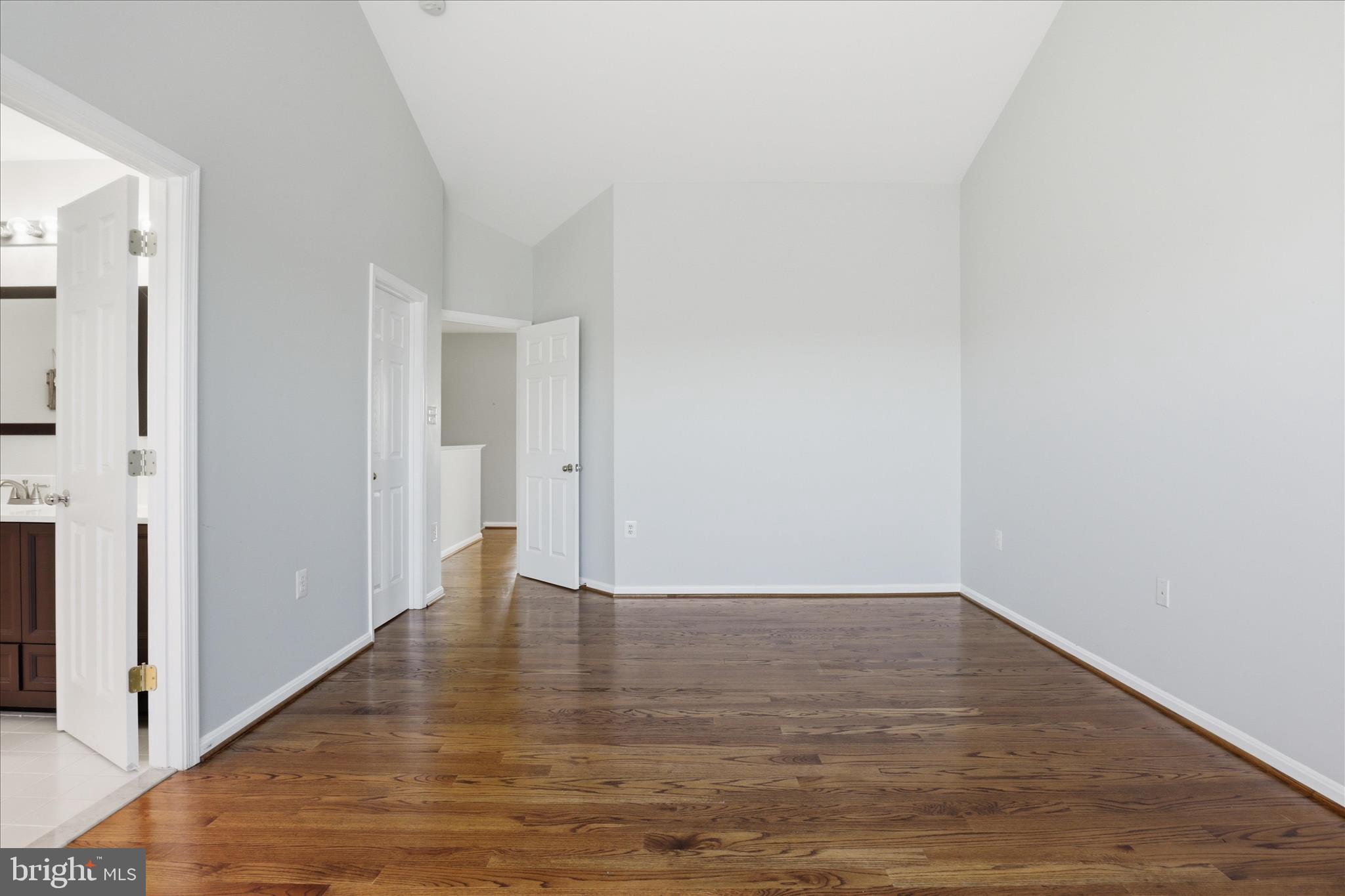 POTOMAC CROSSING - Residential