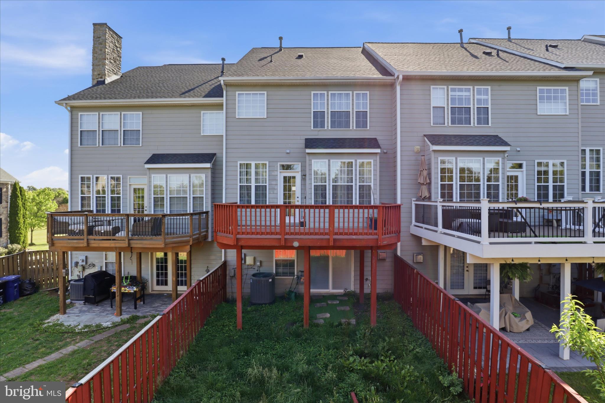 POTOMAC CROSSING - Residential