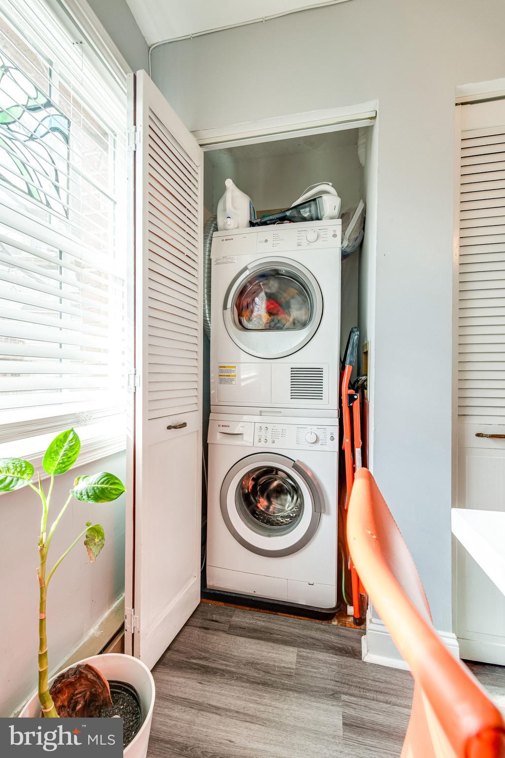 POTOWMACK CROSSING - Residential Lease