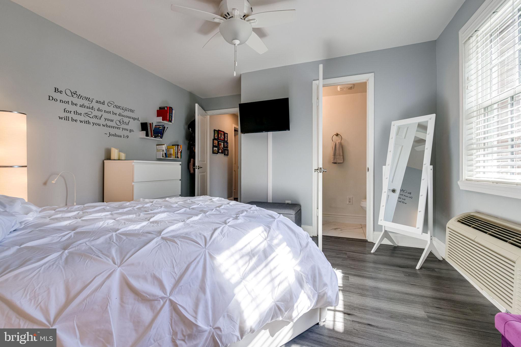 POTOWMACK CROSSING - Residential Lease