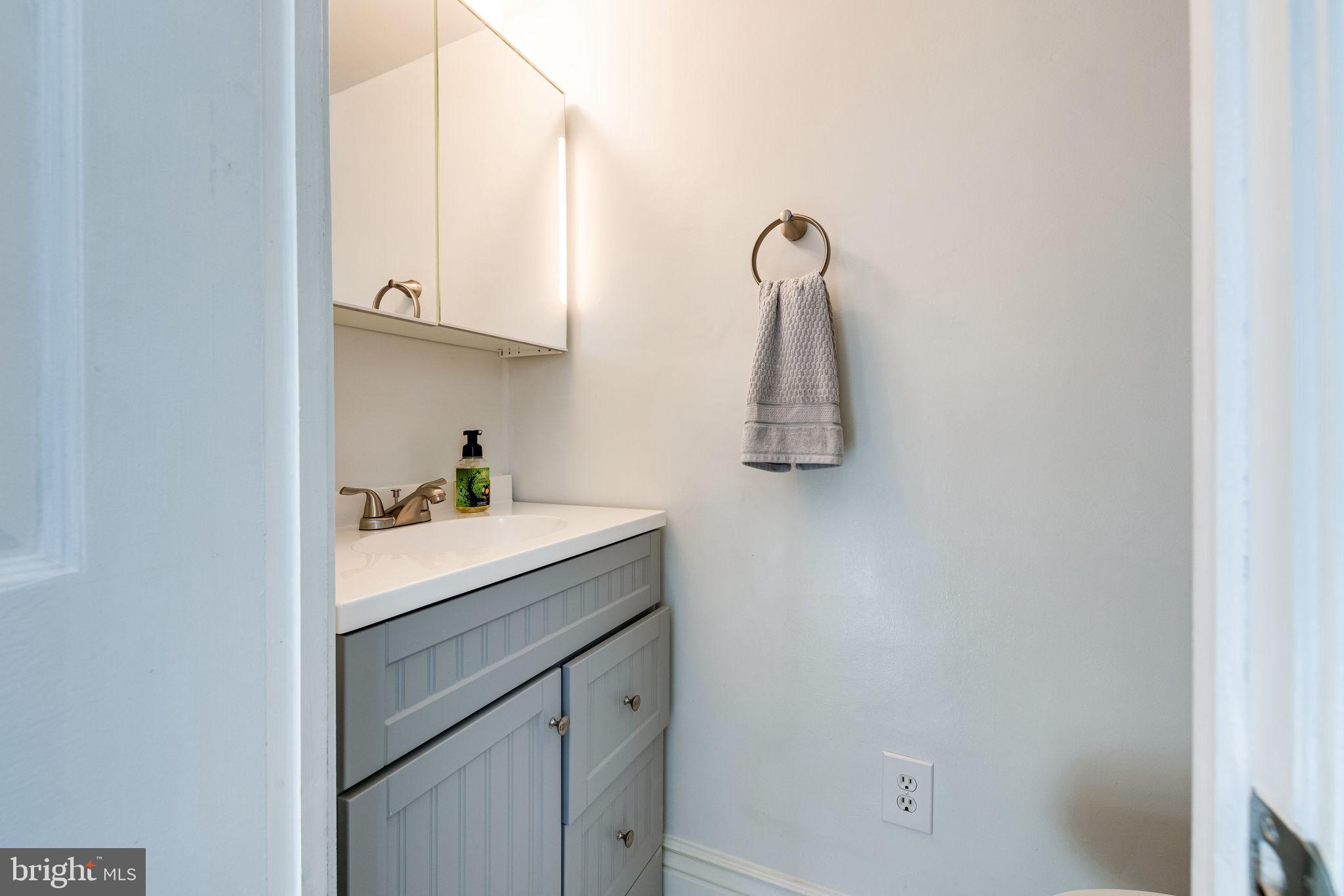 POTOWMACK CROSSING - Residential Lease