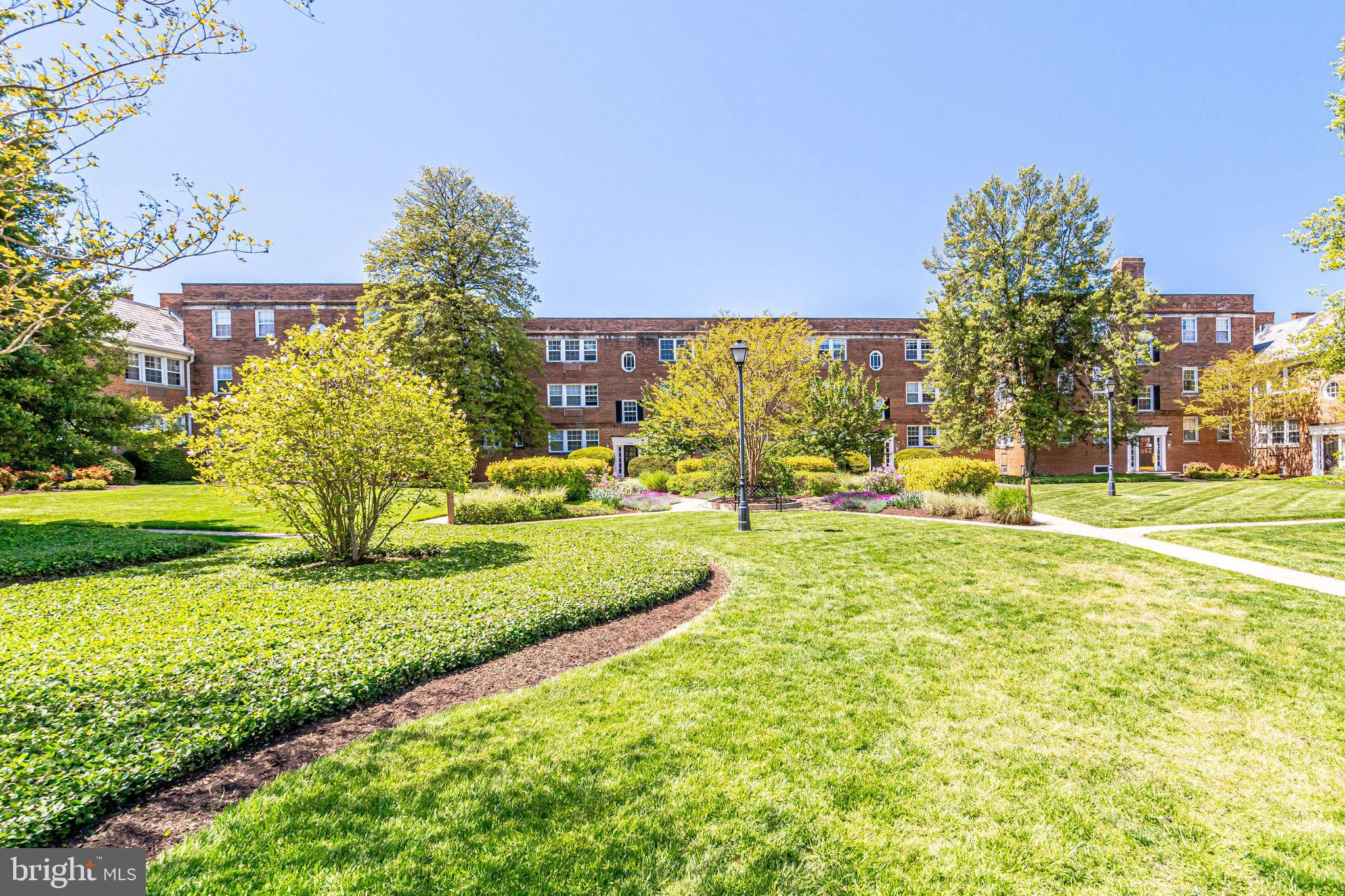 POTOWMACK CROSSING - Residential Lease