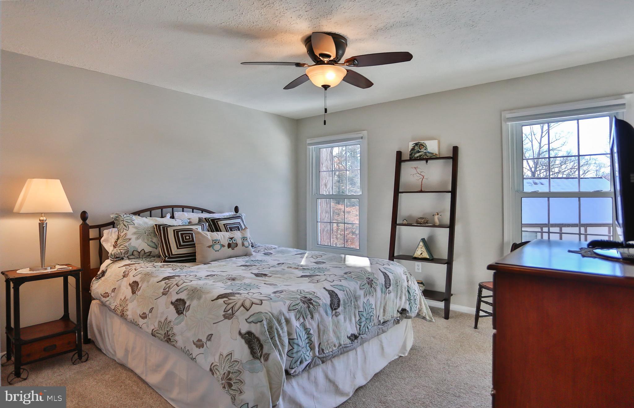 COUNTRY CLUB LAKE - Residential