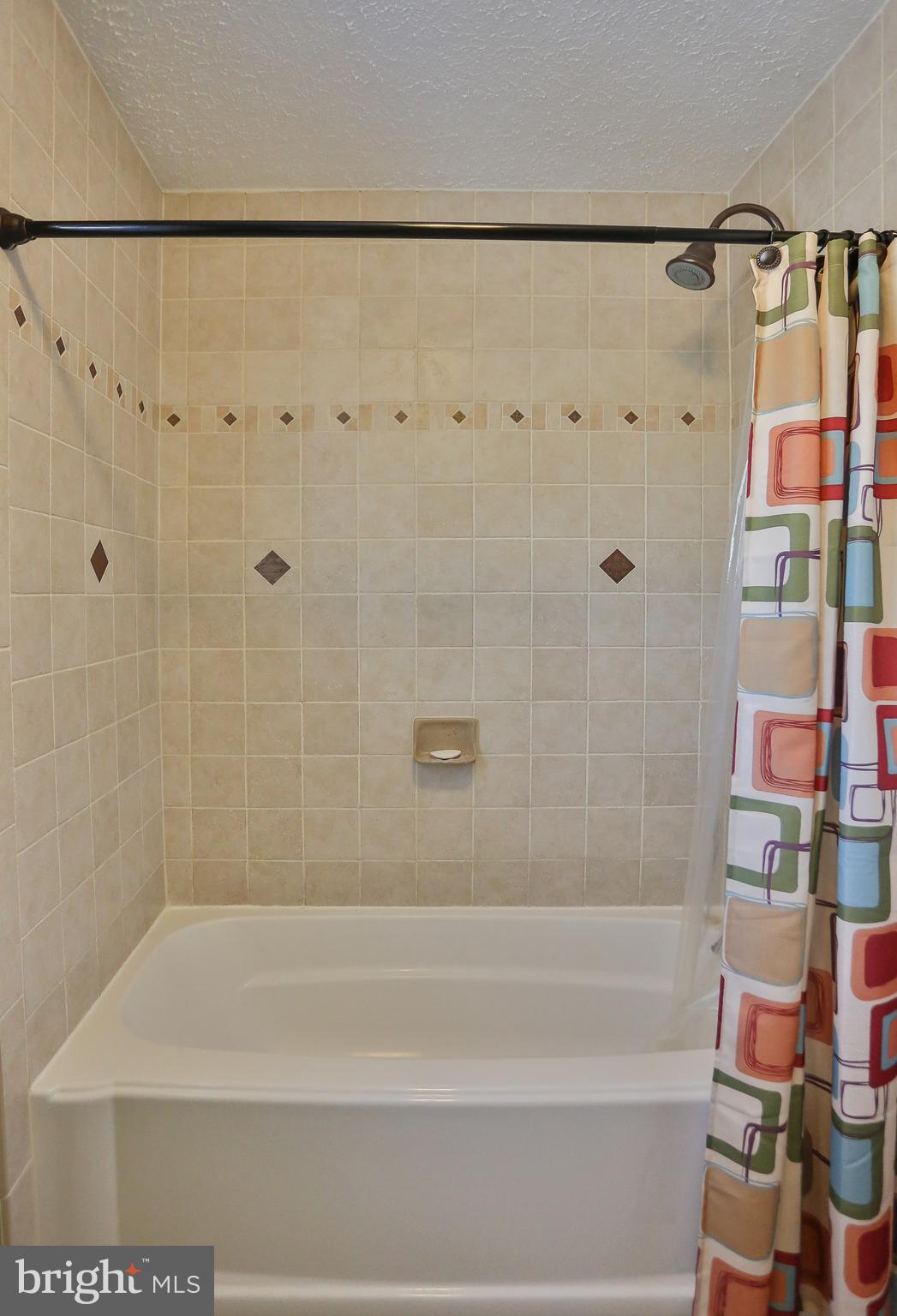 COUNTRY CLUB LAKE - Residential