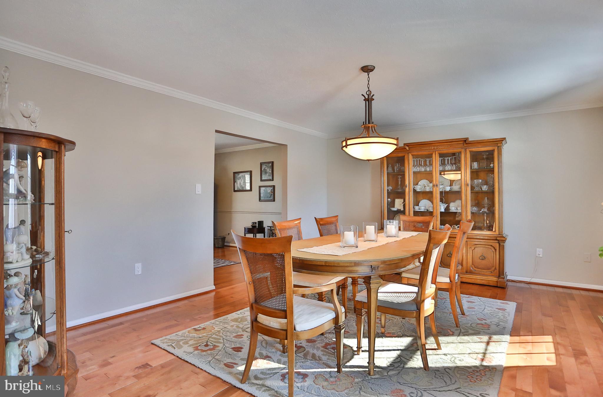 COUNTRY CLUB LAKE - Residential