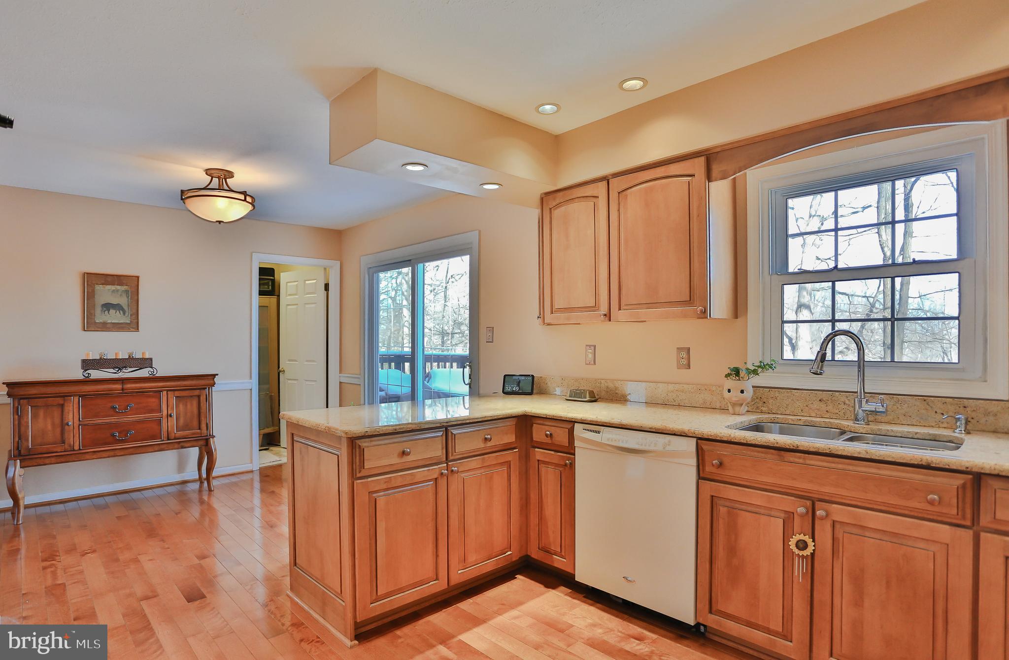 COUNTRY CLUB LAKE - Residential