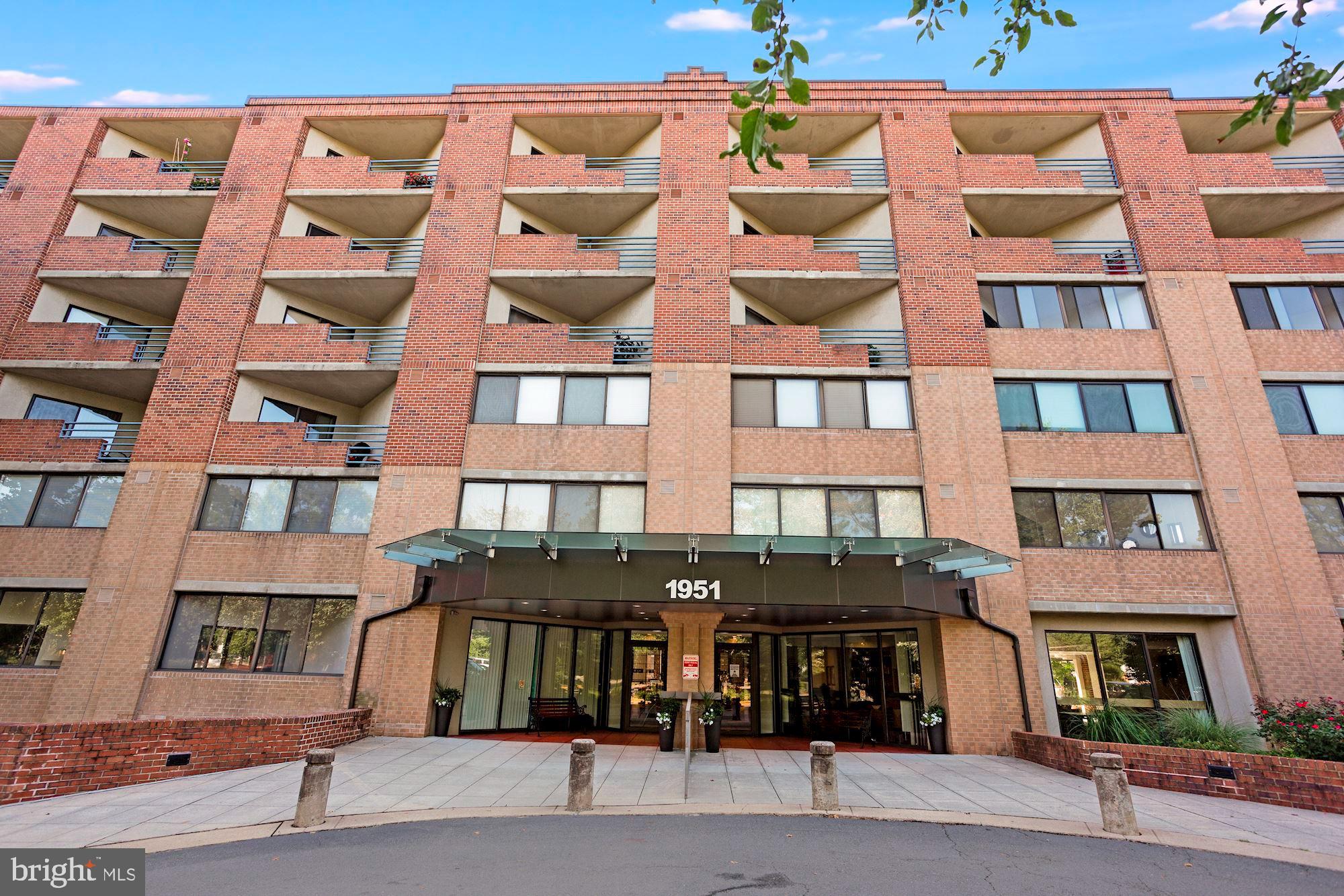 THOREAU PLACE CONDOS - Residential