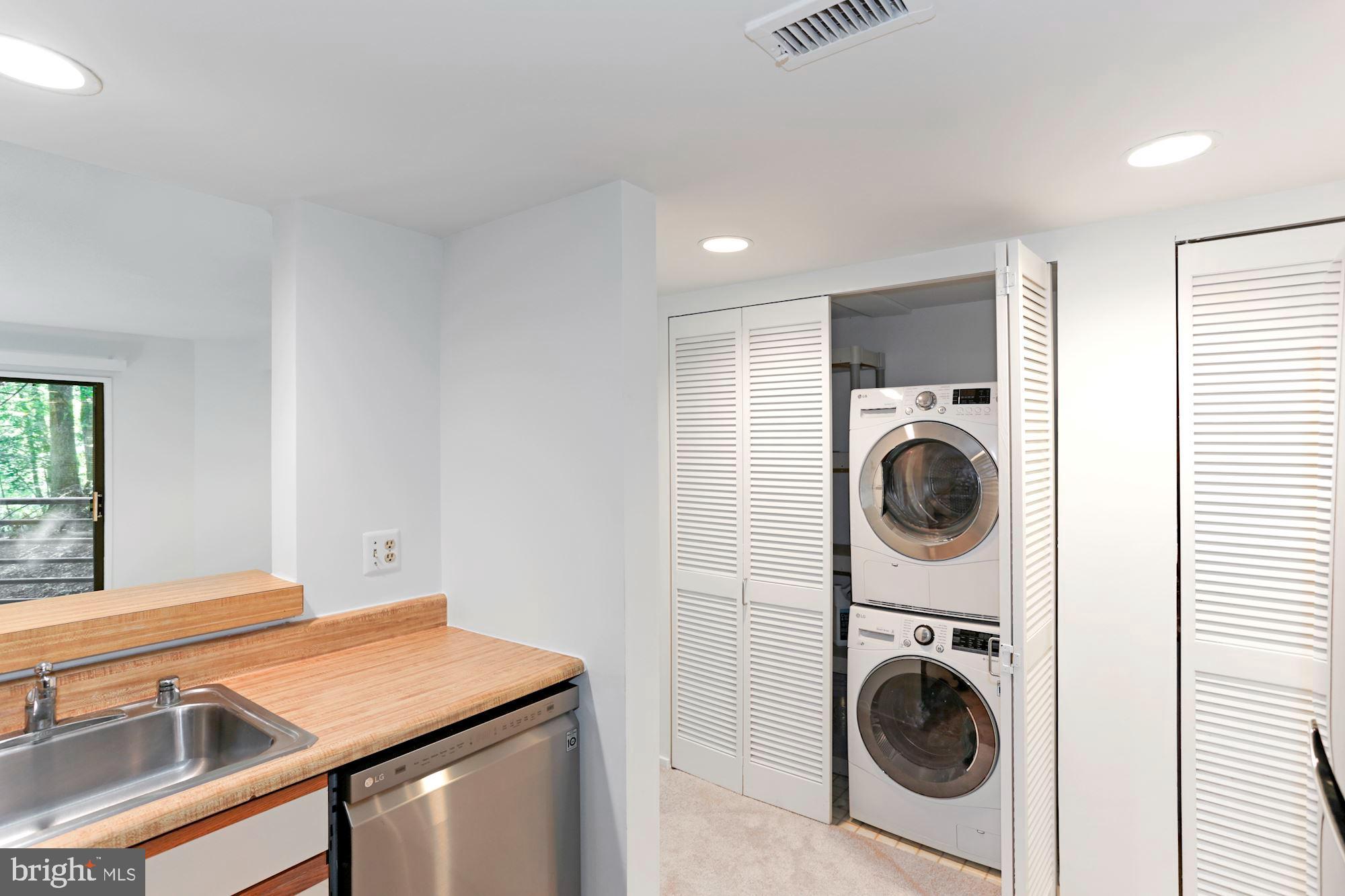 THOREAU PLACE CONDOS - Residential