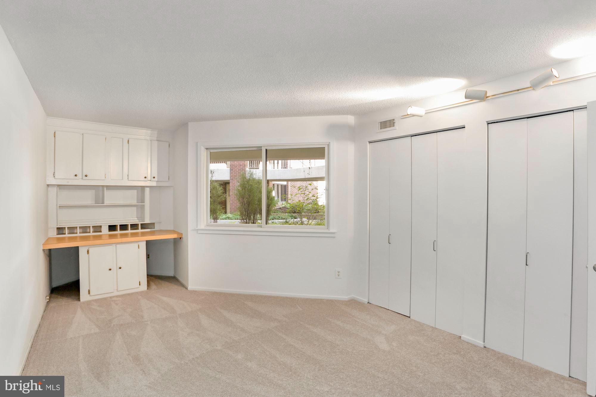 THOREAU PLACE CONDOS - Residential