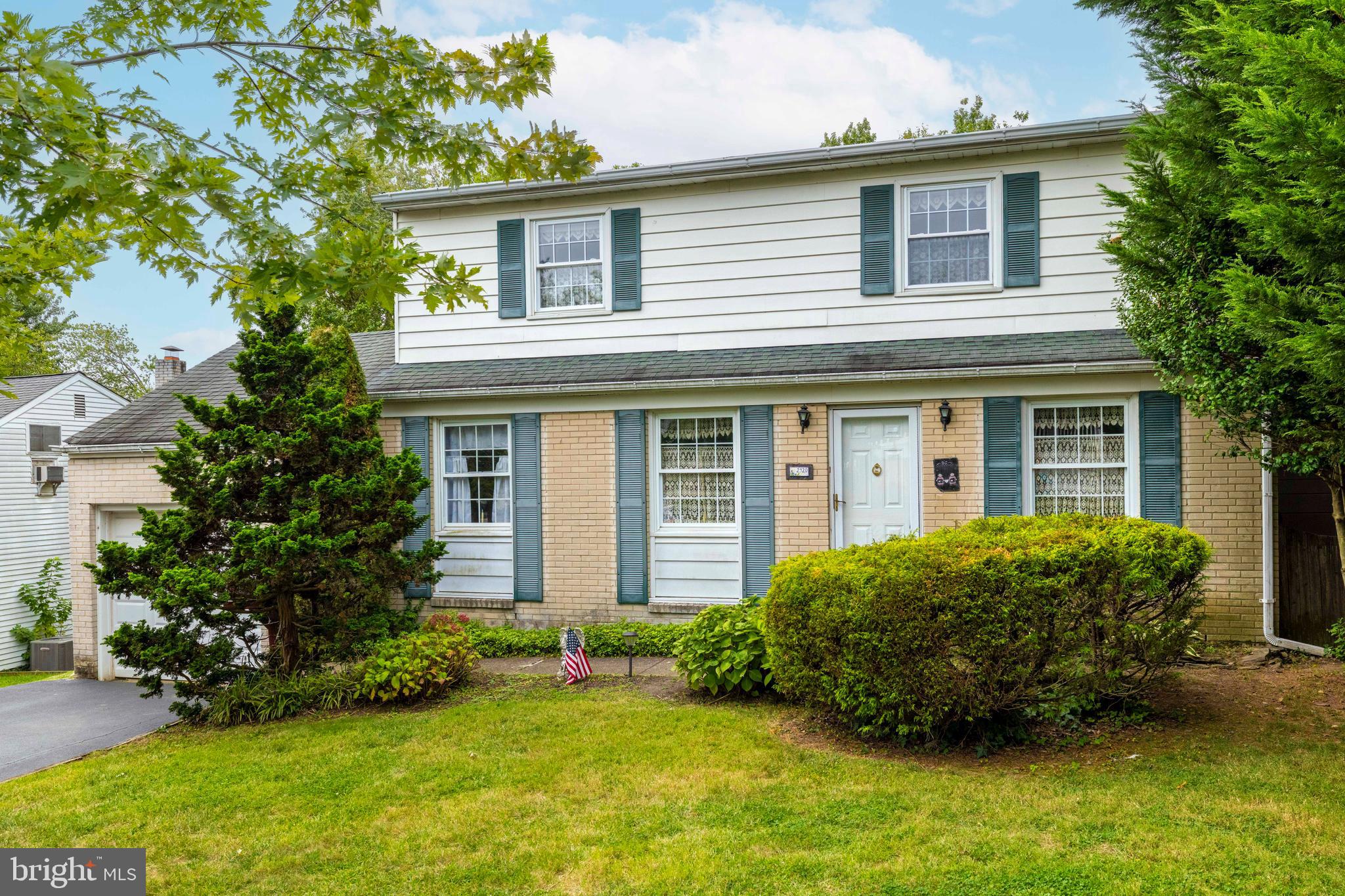 Welcome to this spacious split-level home in the heart of Abington! This well-maintained property offers a versatile floor plan and a large, level rear yard—perfect for outdoor living. The main level features a bright, oversized living room that flows seamlessly into the formal dining area, ideal for entertaining. The updated kitchen boasts a gas cooktop, wall oven, and dishwasher.
The lower level includes a cozy family room with a wood stove, a convenient powder room, and an additional room with inside access to the one-car garage, which includes a storage loft. The family room also walks out to a covered rear porch overlooking the expansive backyard.
Upstairs, you’ll find three bedrooms and a hall bathroom on the second floor, plus an additional bedroom on the upper level for extra space or a home office.
Don’t miss the opportunity to make this wonderful home yours!