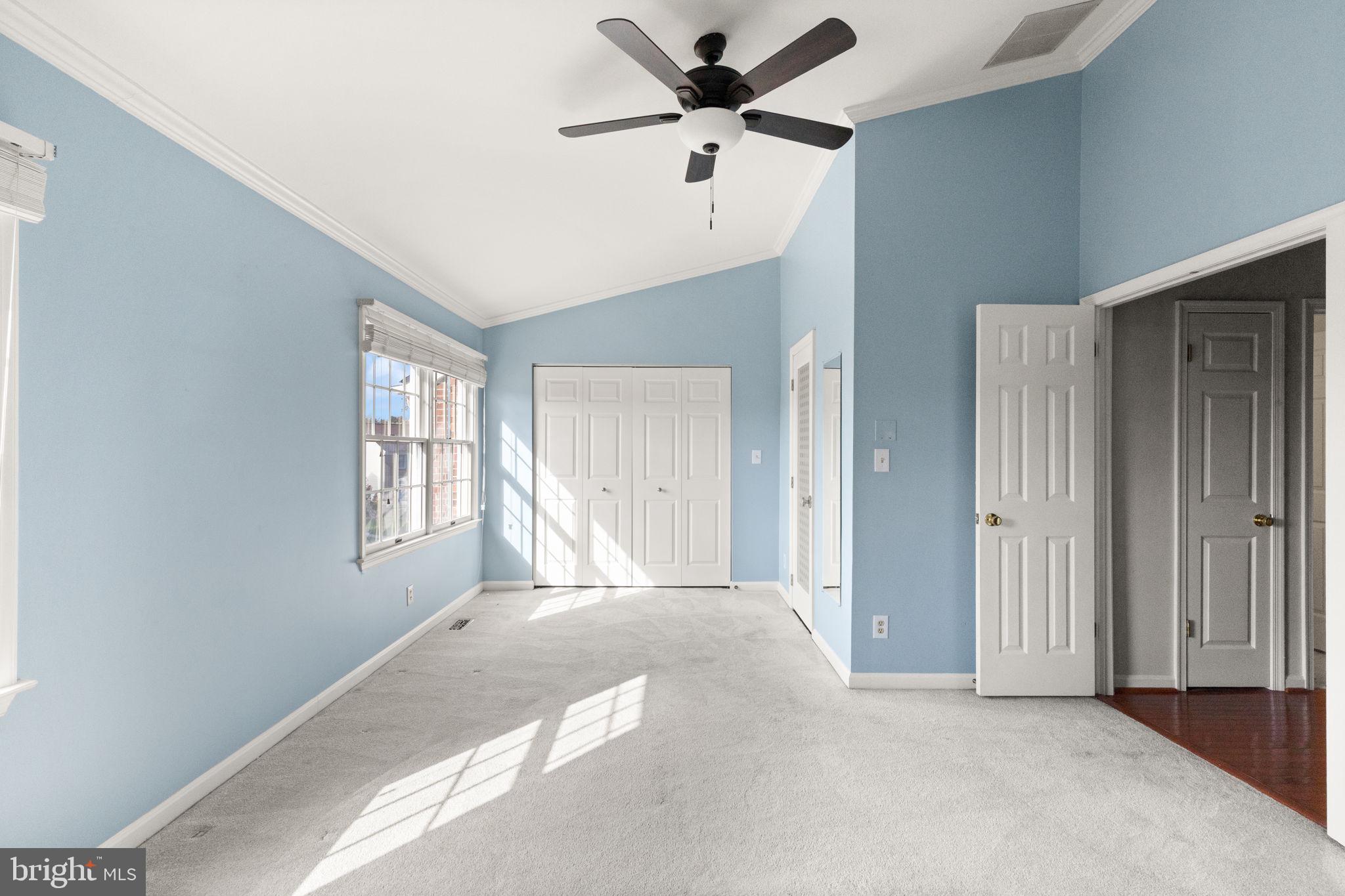 SOUTH HAMPTON - Residential Lease