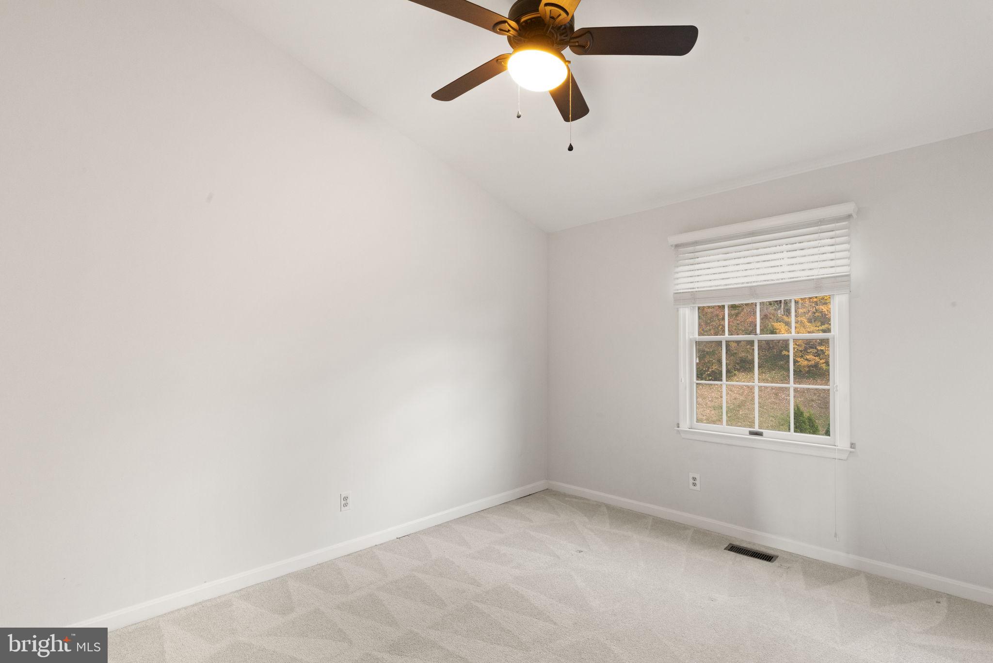 SOUTH HAMPTON - Residential Lease