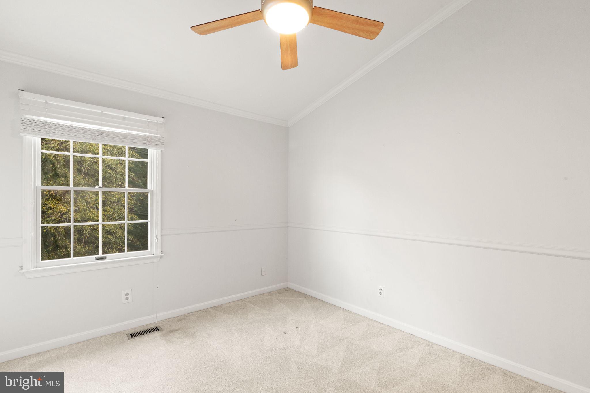 SOUTH HAMPTON - Residential Lease