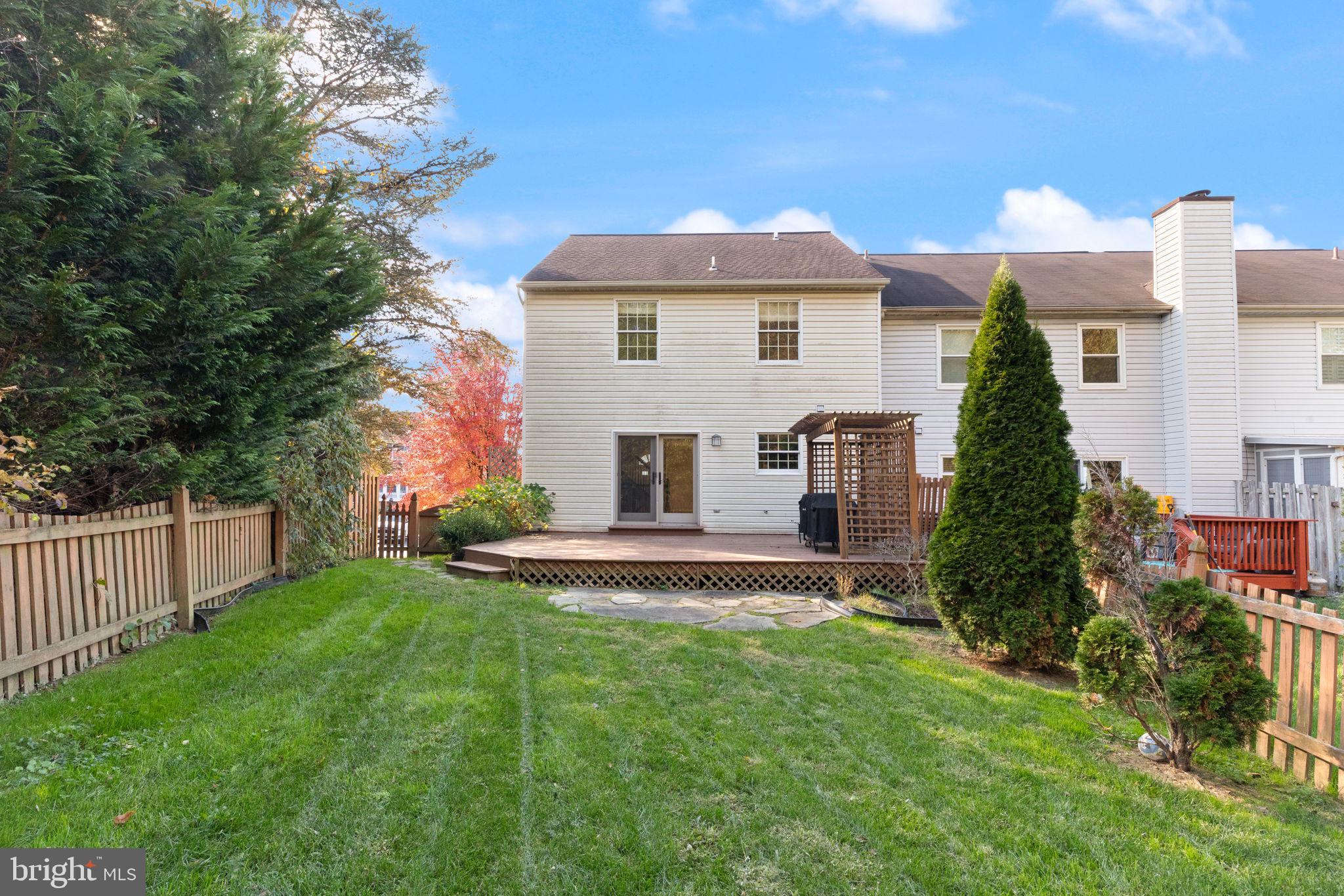 SOUTH HAMPTON - Residential Lease