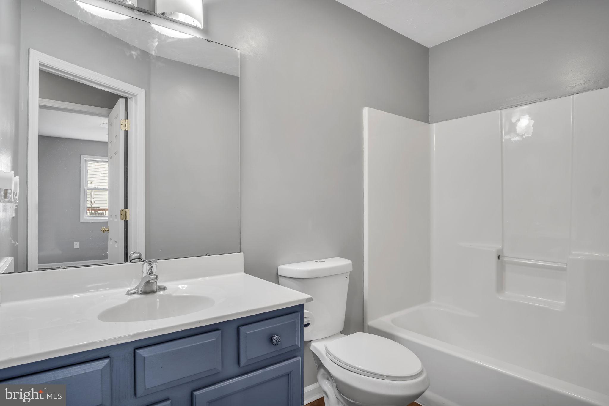 WELLINGTON MANOR - Residential