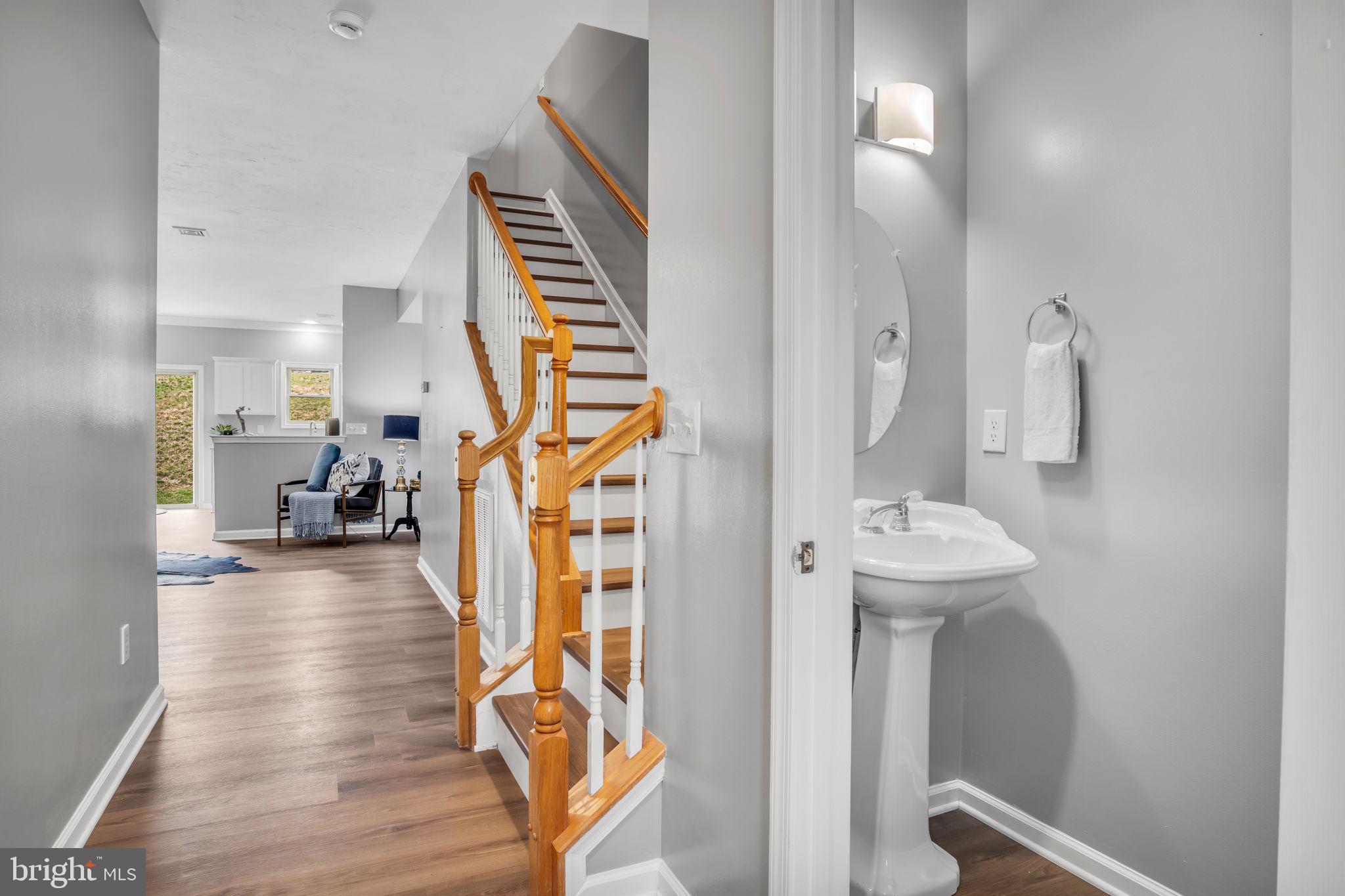 WELLINGTON MANOR - Residential