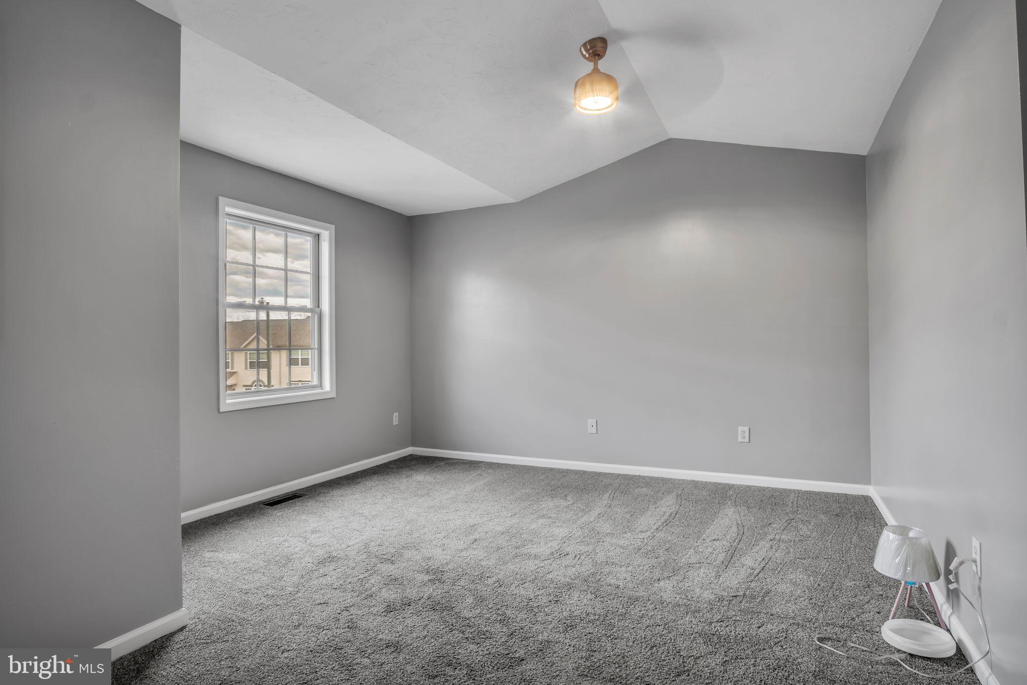 WELLINGTON MANOR - Residential