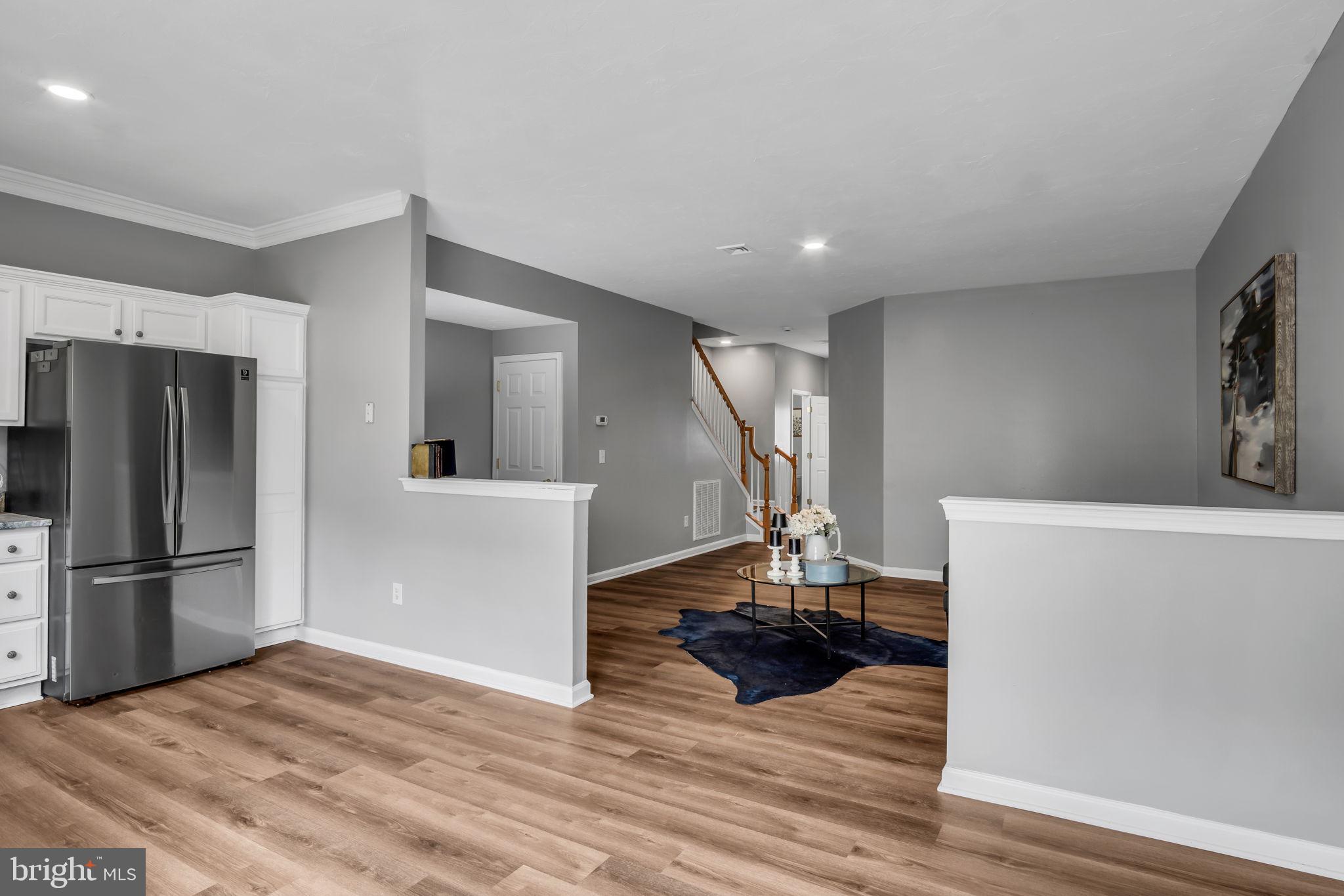 WELLINGTON MANOR - Residential