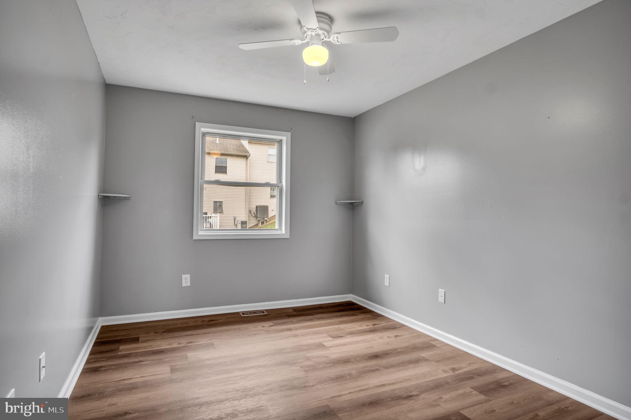 WELLINGTON MANOR - Residential