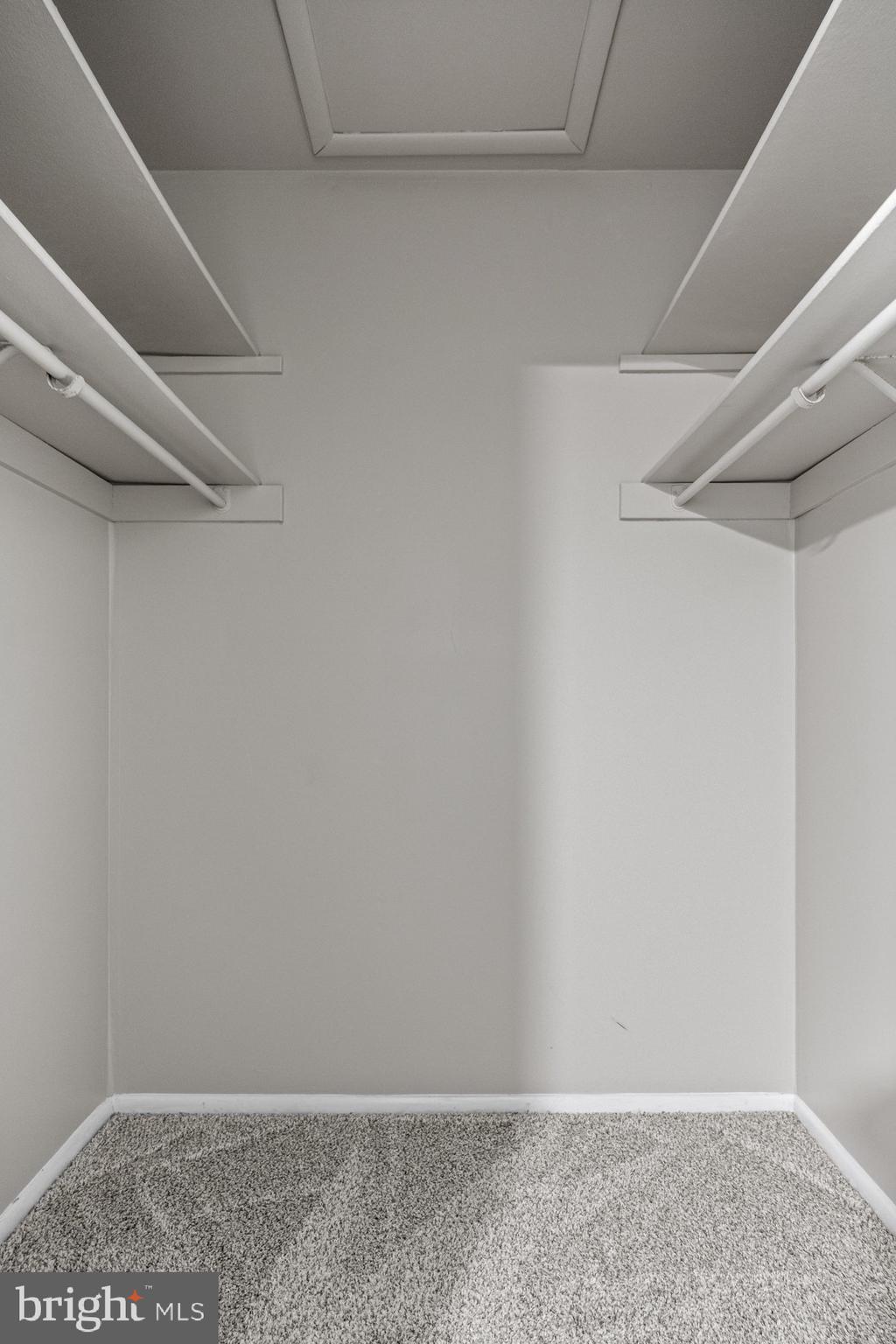 LEISURETOWNE - Residential