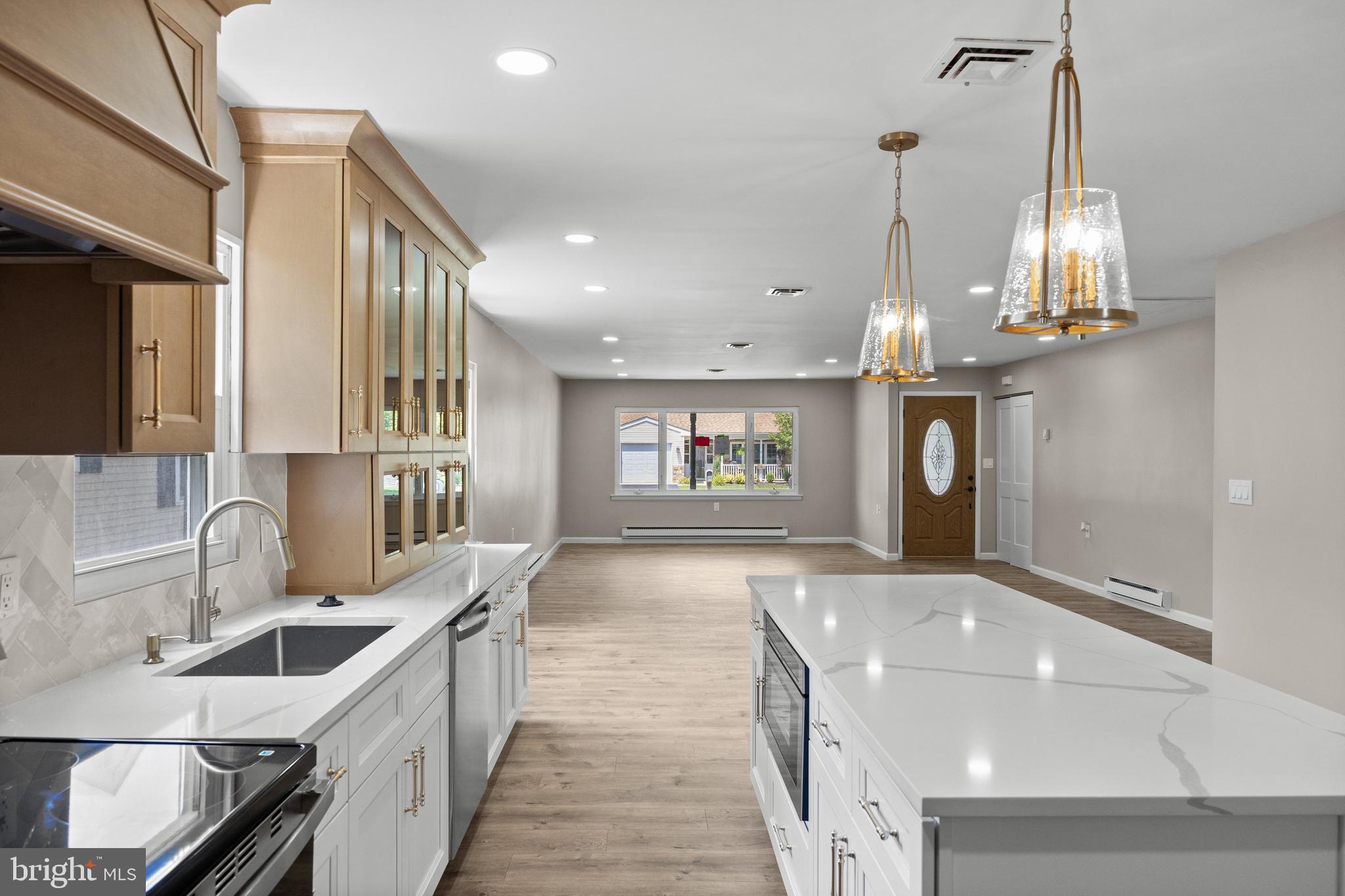 LEISURETOWNE - Residential